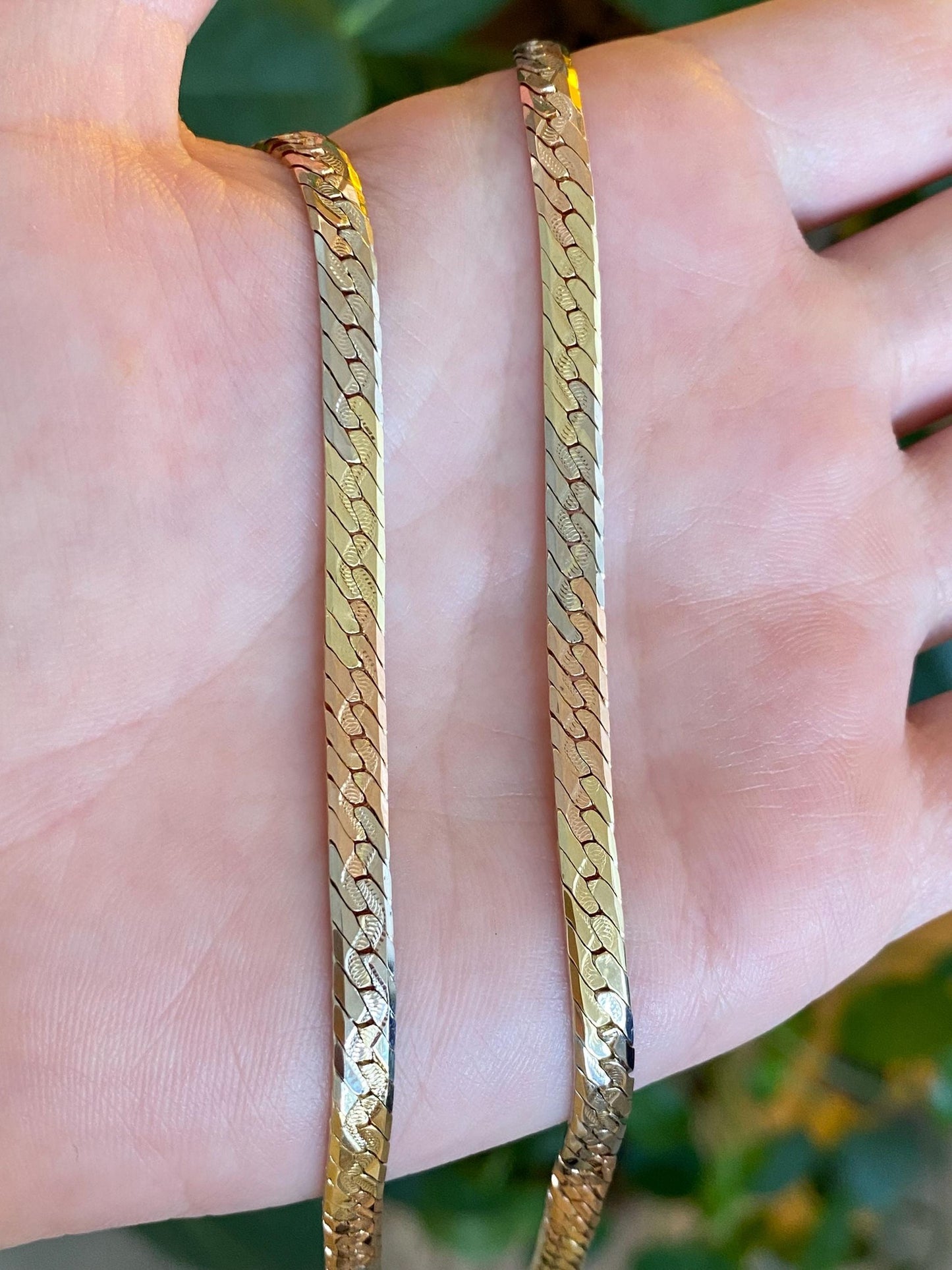 Vintage Solid 14k Tri Tone Gold Chunky Herringbone Chain Necklace - 18.25 inches