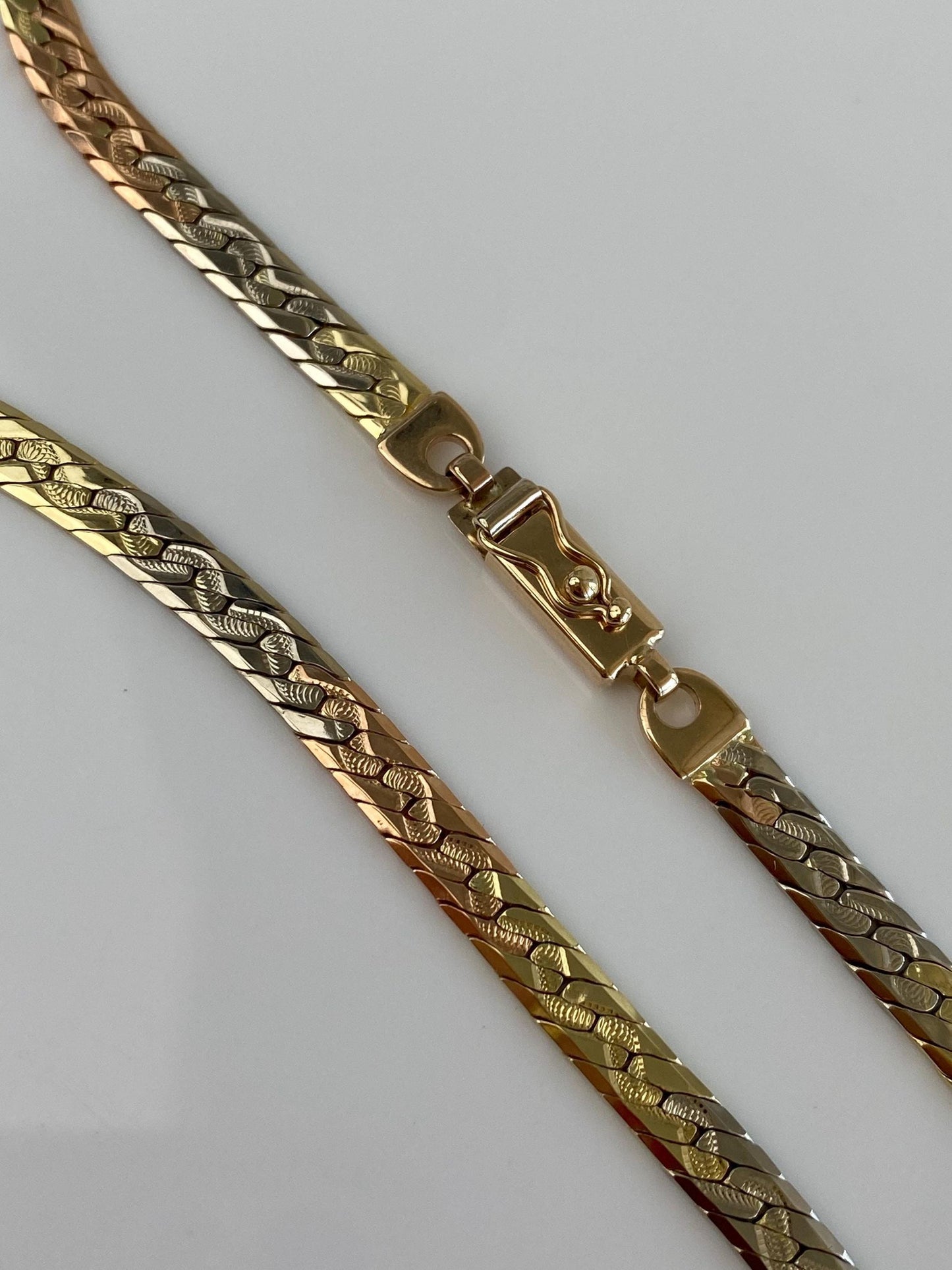 Vintage Solid 14k Tri Tone Gold Chunky Herringbone Chain Necklace - 18.25 inches