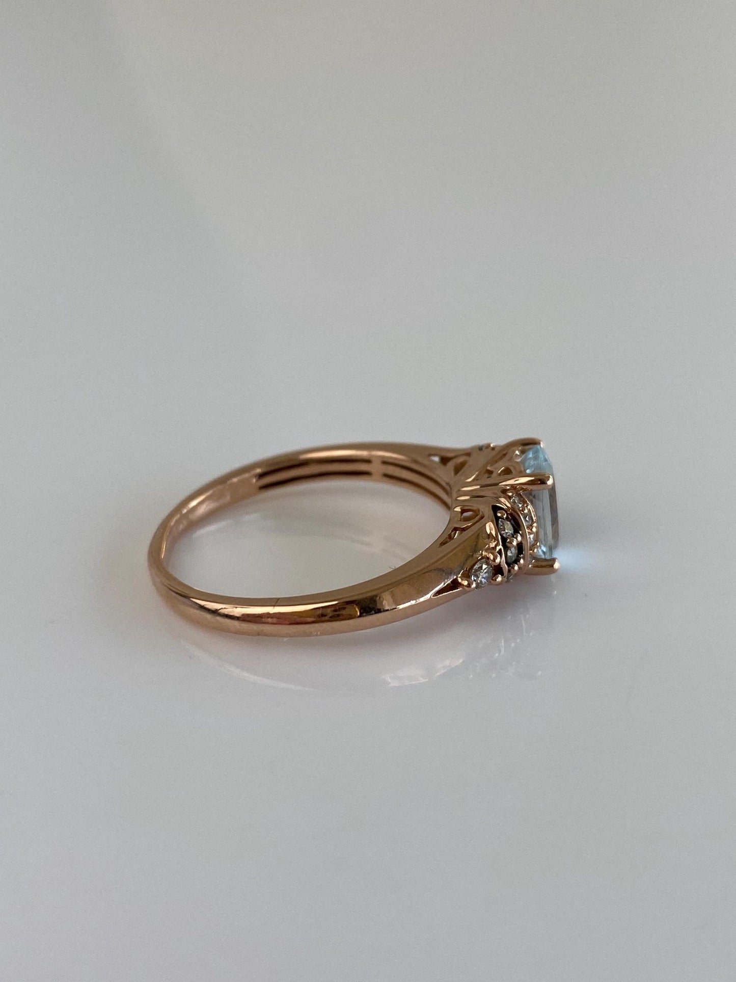 Vintage Solid 14k Rose Gold Diamond Aquamarine Ring - Size 7.5