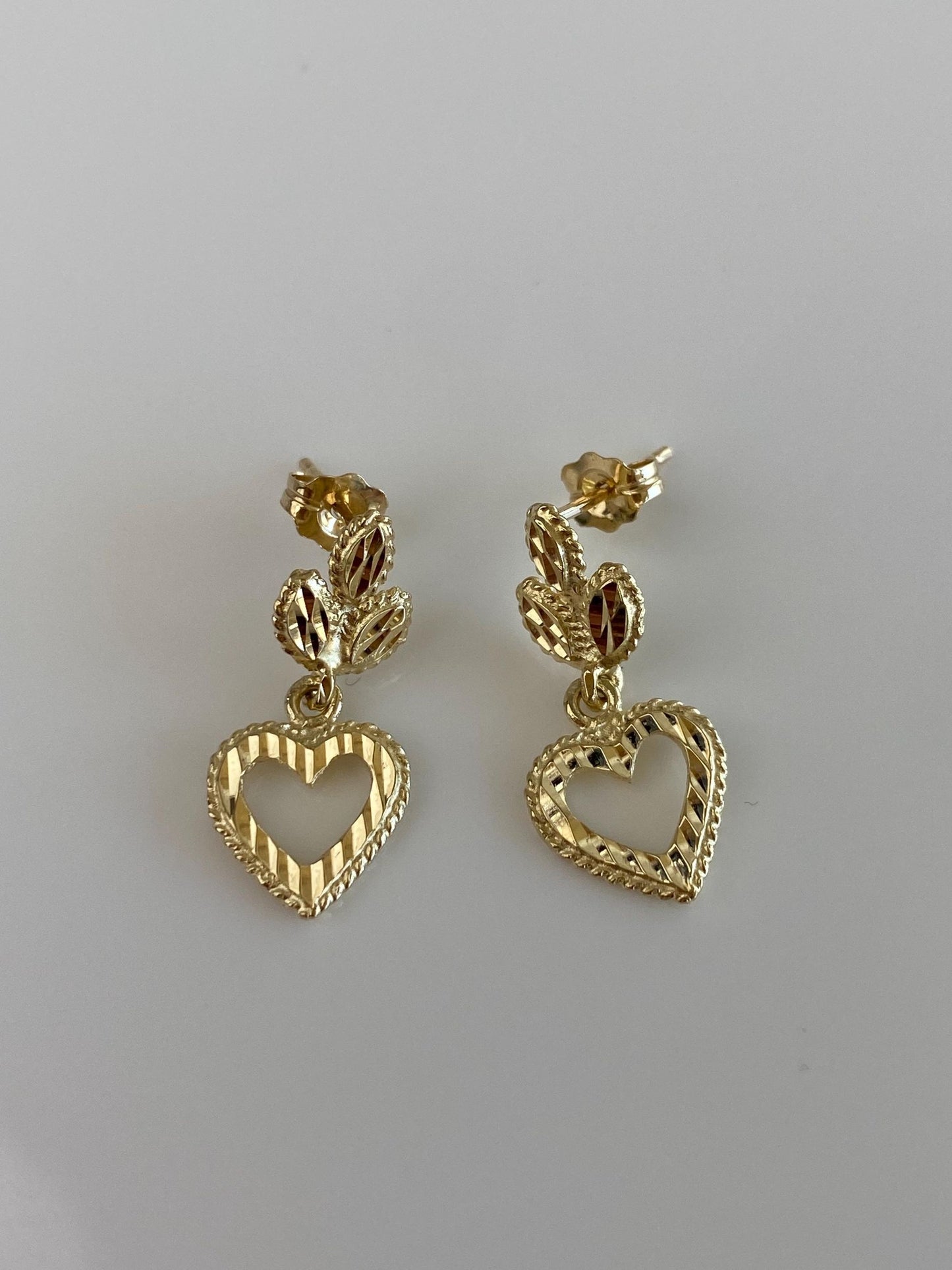 Vintage Solid 14k Yellow Gold Diamond Cut Heart Leaves Dangle Stud Earrings