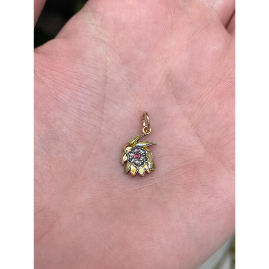 Vintage Solid 18k Yellow Gold Clear Sapphire Red Stone Parrot Head Charm