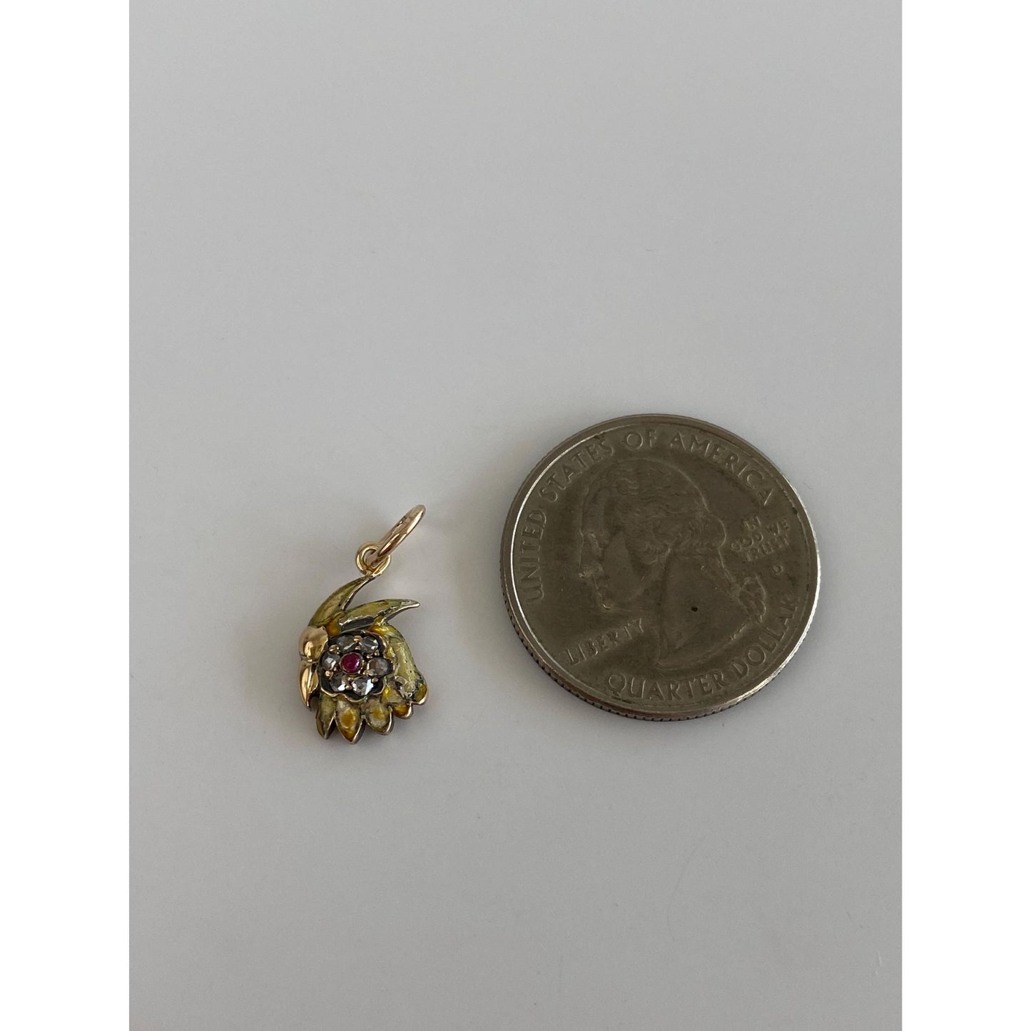 Vintage Solid 18k Yellow Gold Clear Sapphire Red Stone Parrot Head Charm
