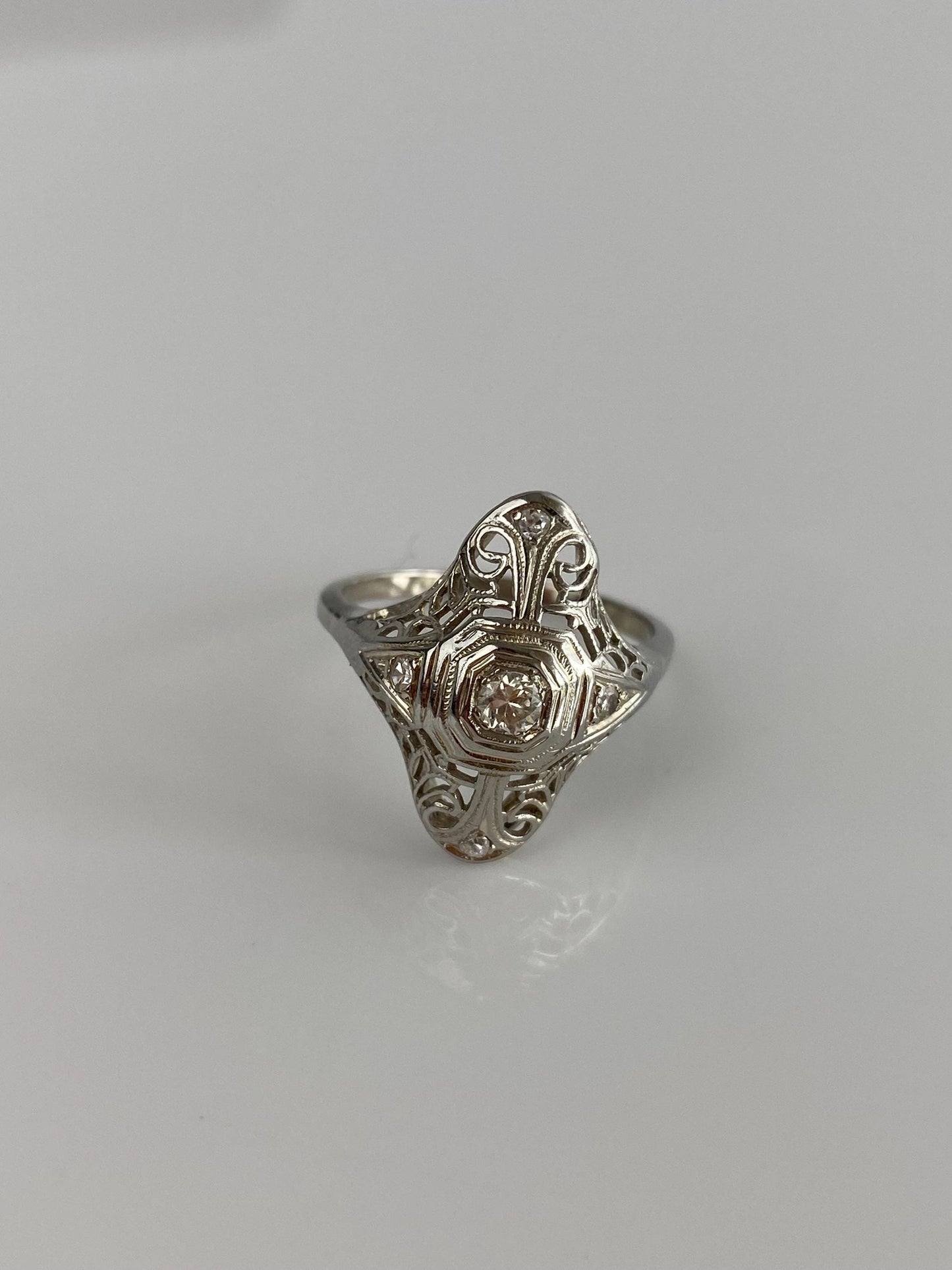 Vintage Solid 18k White Gold Diamond Art Deco Ring - Size 6