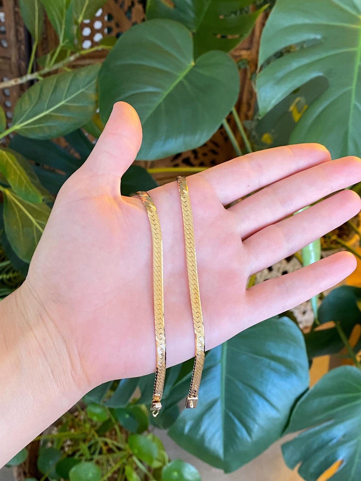 Vintage Solid 14k Yellow Gold Chunky Herringbone Chain Necklace - 18 inches
