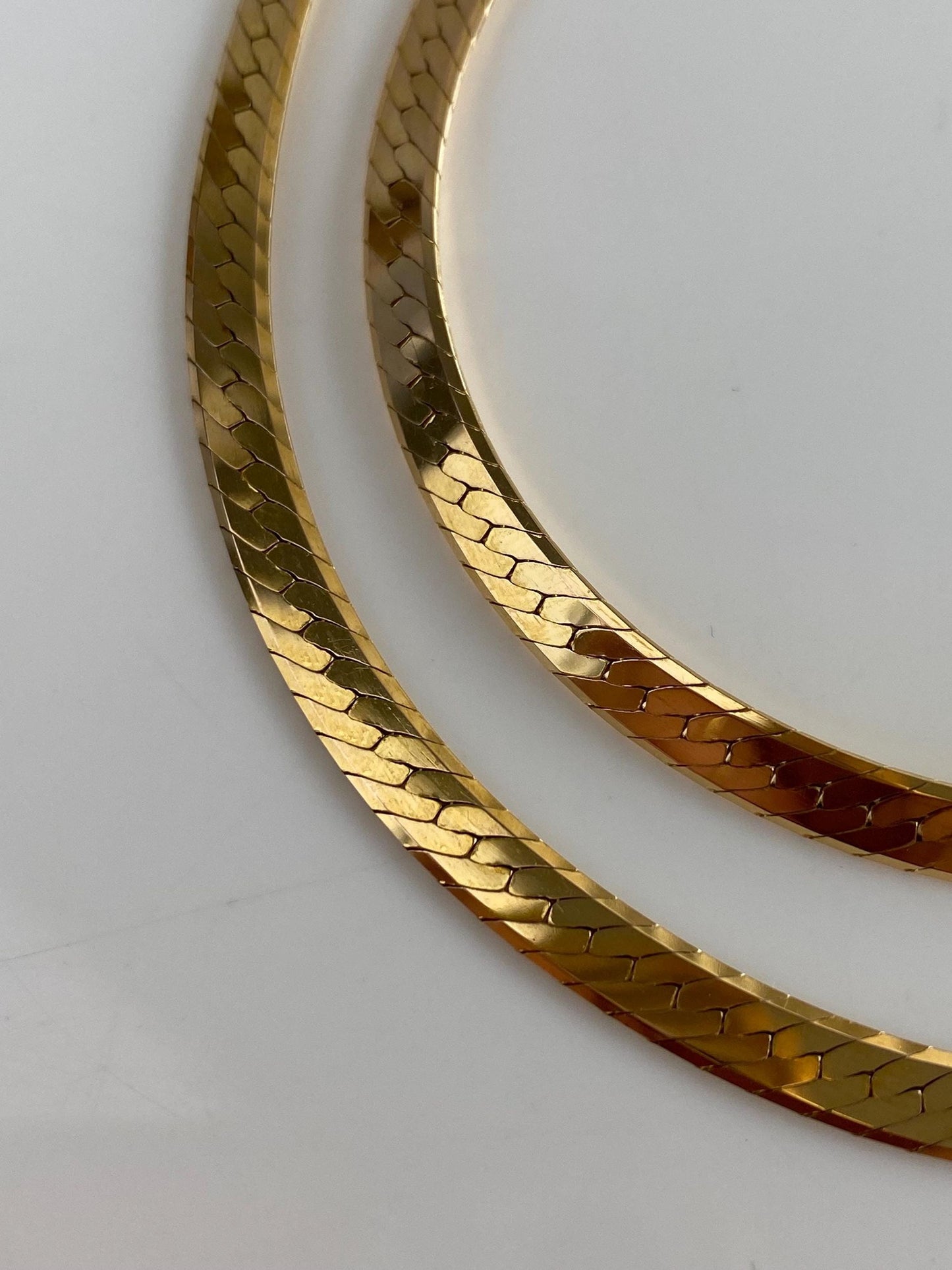 Vintage Solid 14k Yellow Gold Chunky Herringbone Chain Necklace - 18 inches