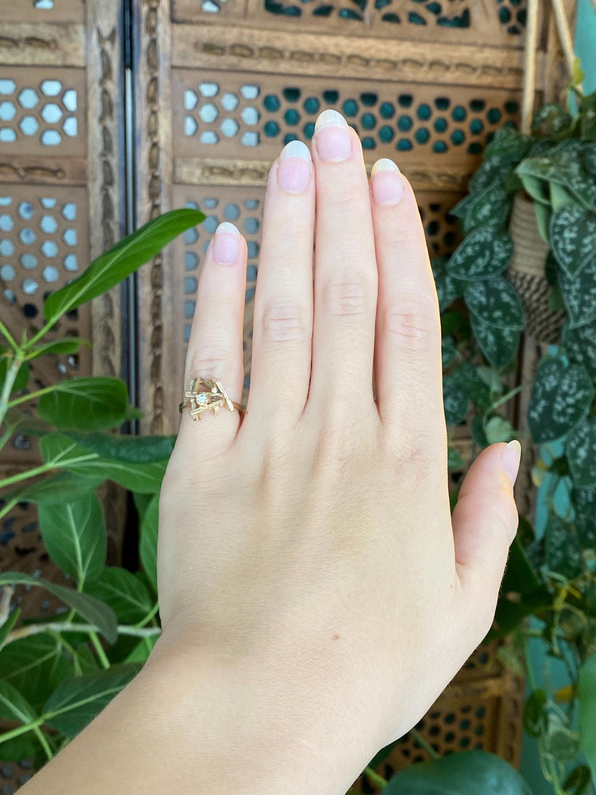 Vintage Solid 14k Yellow Gold Diamond Abstract Ring - Size 4.25