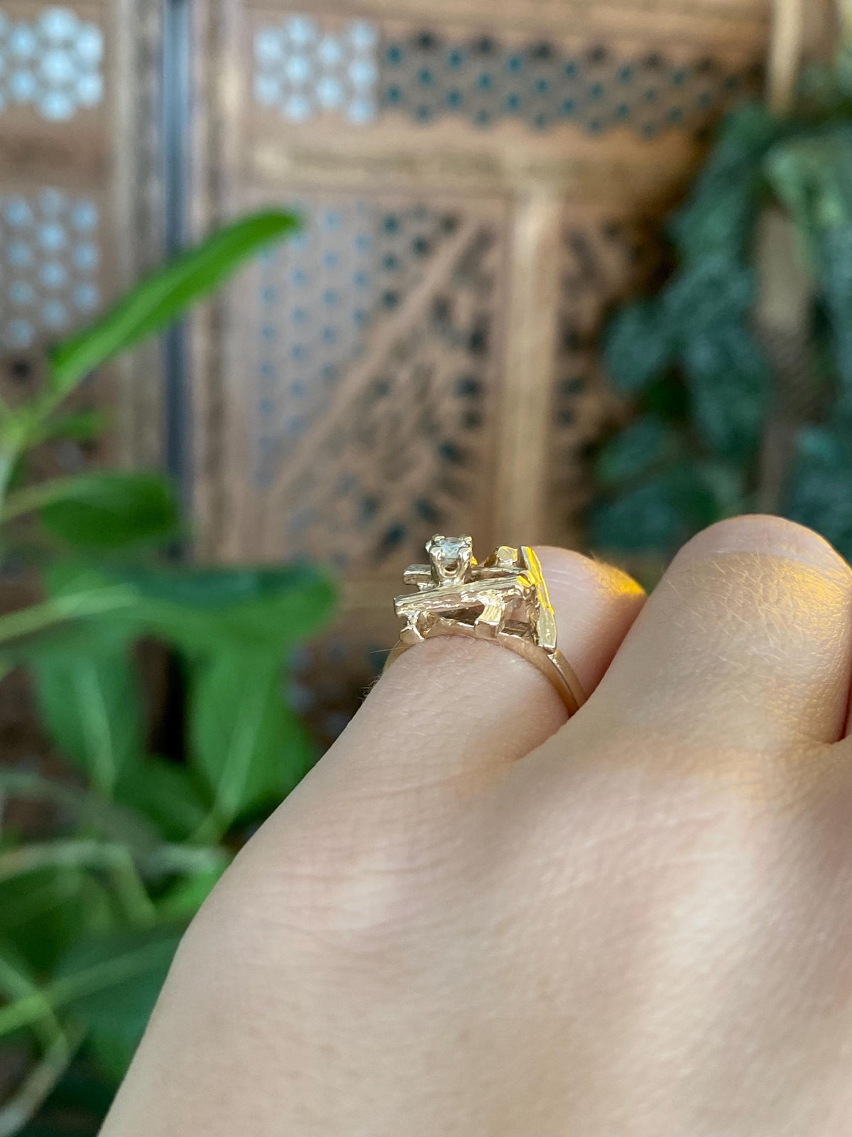 Vintage Solid 14k Yellow Gold Diamond Abstract Ring - Size 4.25