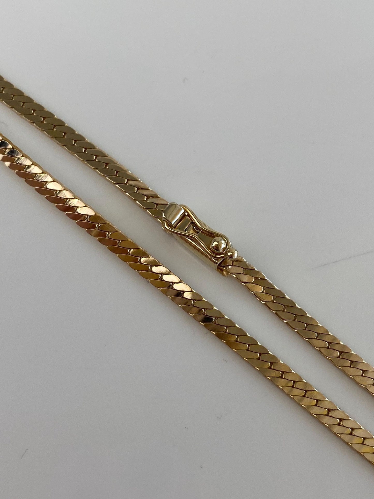 Vintage Solid 14k Yellow Gold Herringbone Chain Necklace - 20 inches