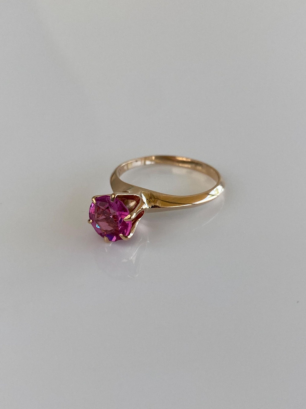 Vintage Solid 10k Rosey Gold Pink Cubic Zirconia Ring - Size 5.25