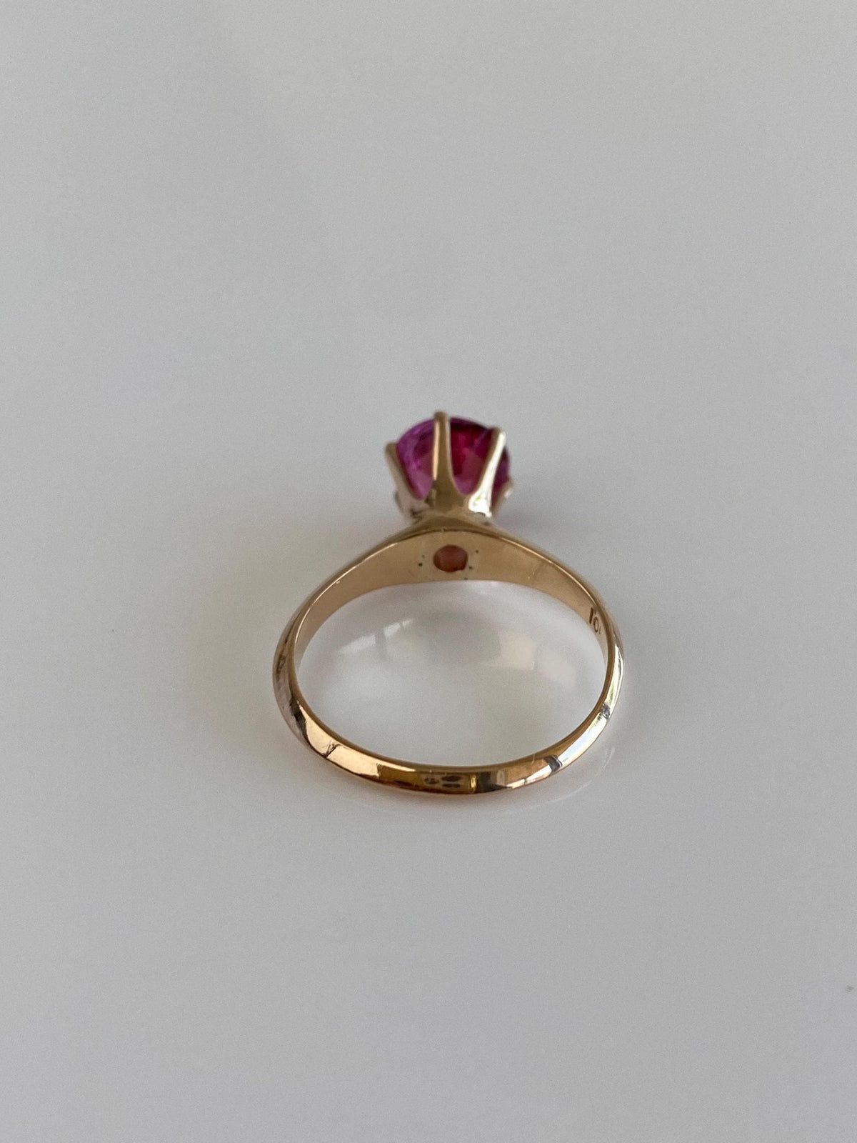 Vintage Solid 10k Rosey Gold Pink Cubic Zirconia Ring - Size 5.25
