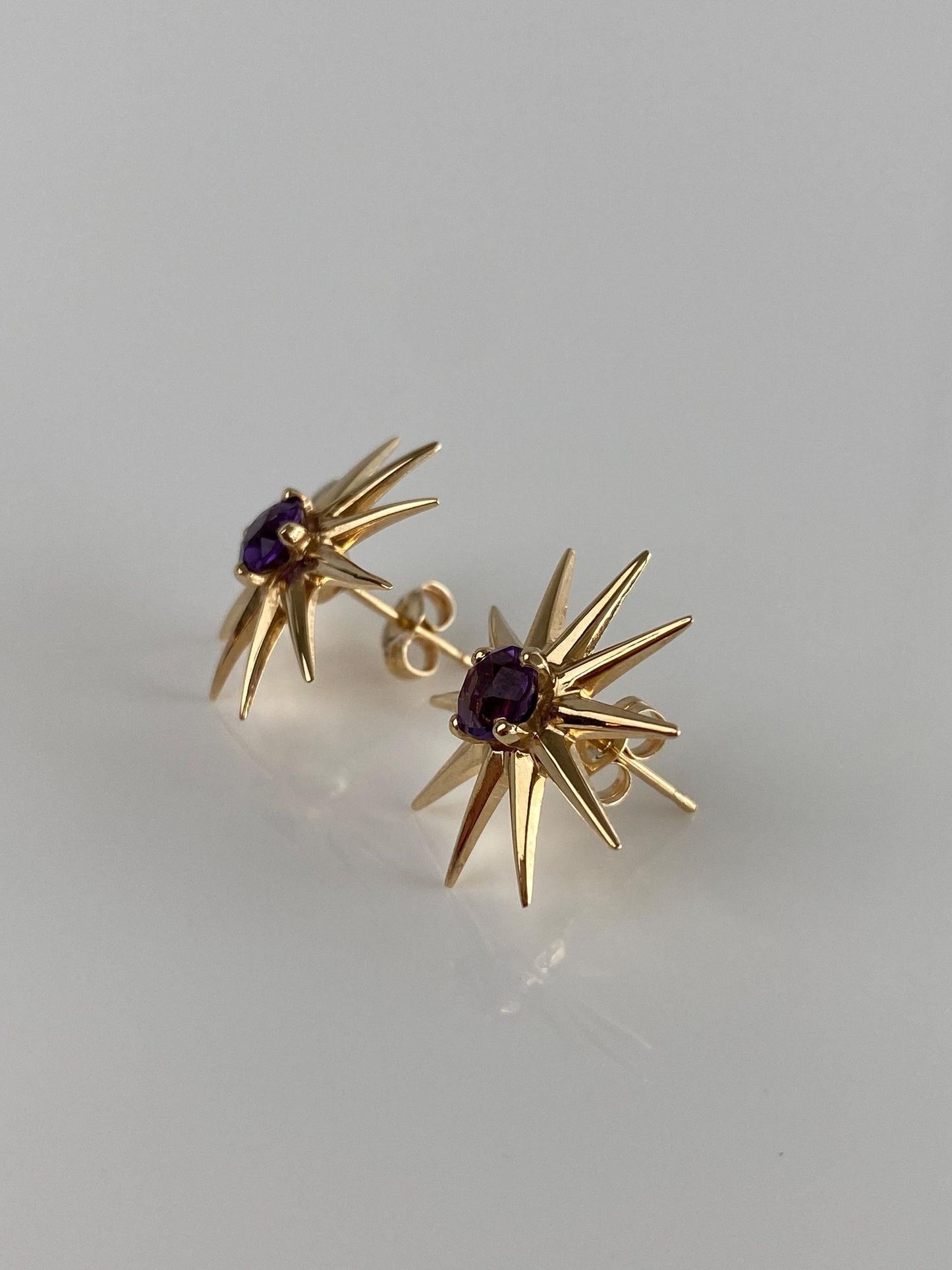 Vintage Solid 14k Yellow Gold Amethyst Starburst Stud Earrings