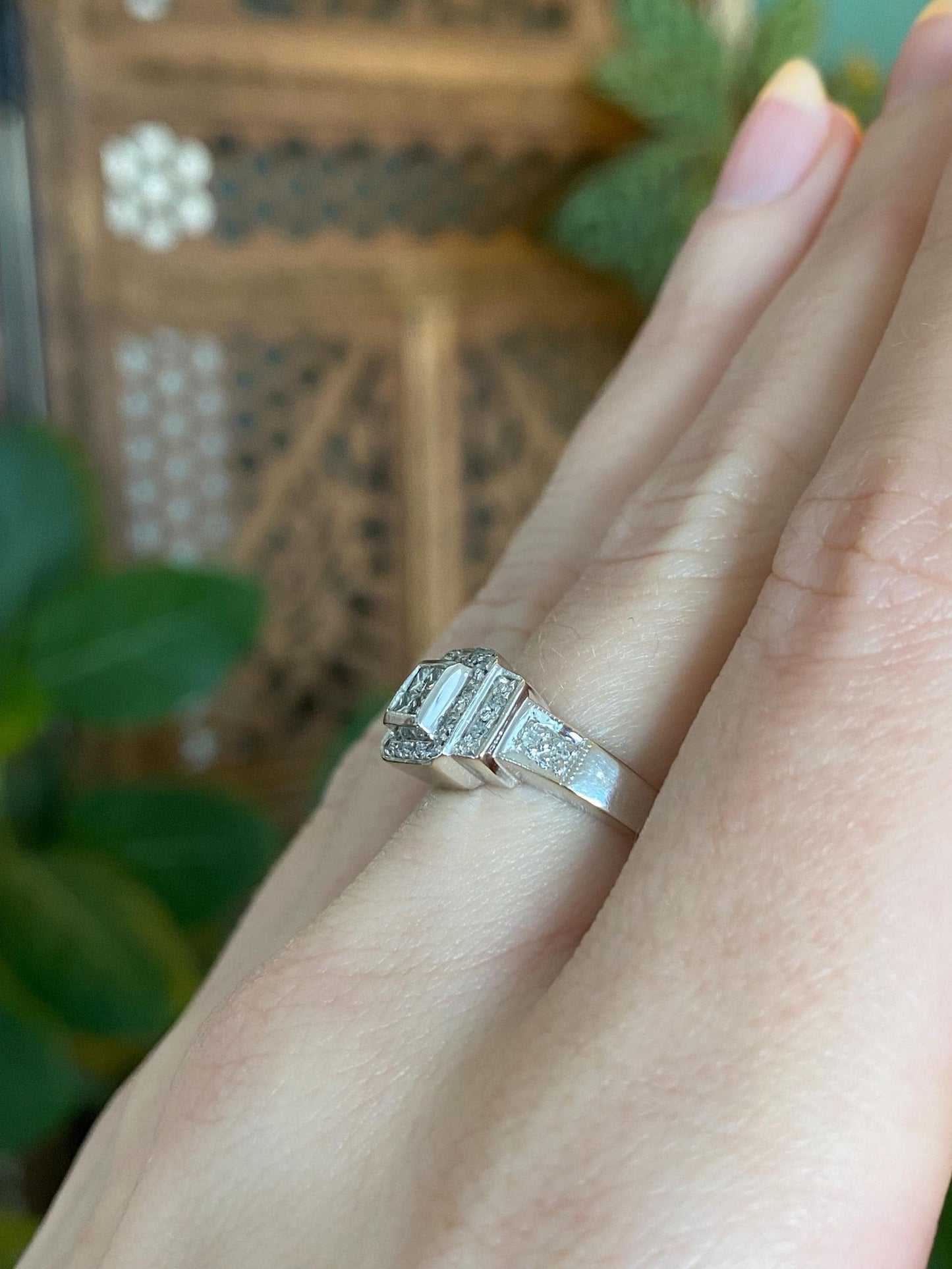 Vintage Solid 14k White Gold Diamond Ring - Size 5.75