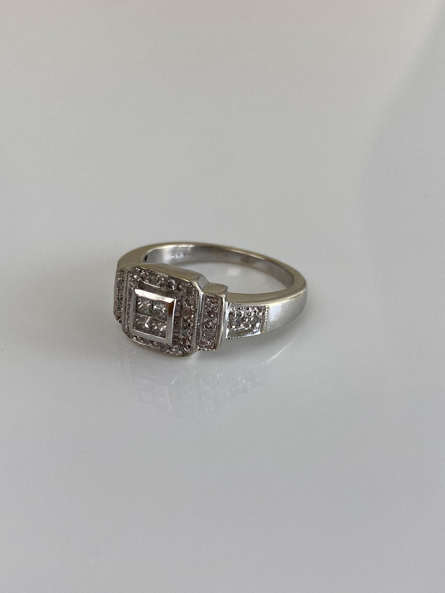 Vintage Solid 14k White Gold Diamond Ring - Size 5.75