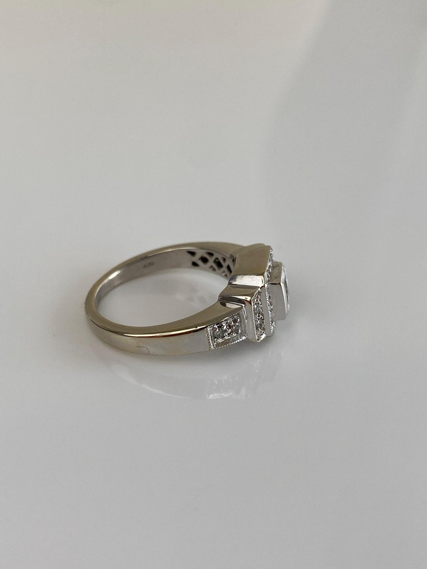 Vintage Solid 14k White Gold Diamond Ring - Size 5.75