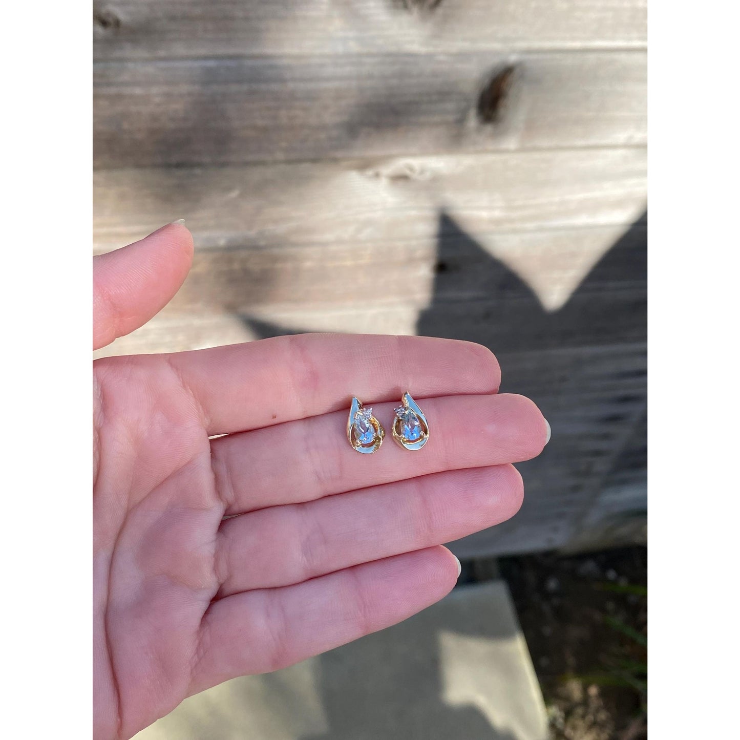 Vintage Solid 10k Yellow Gold Diamond Light Blue Cubic Zirconia Stud Earrings