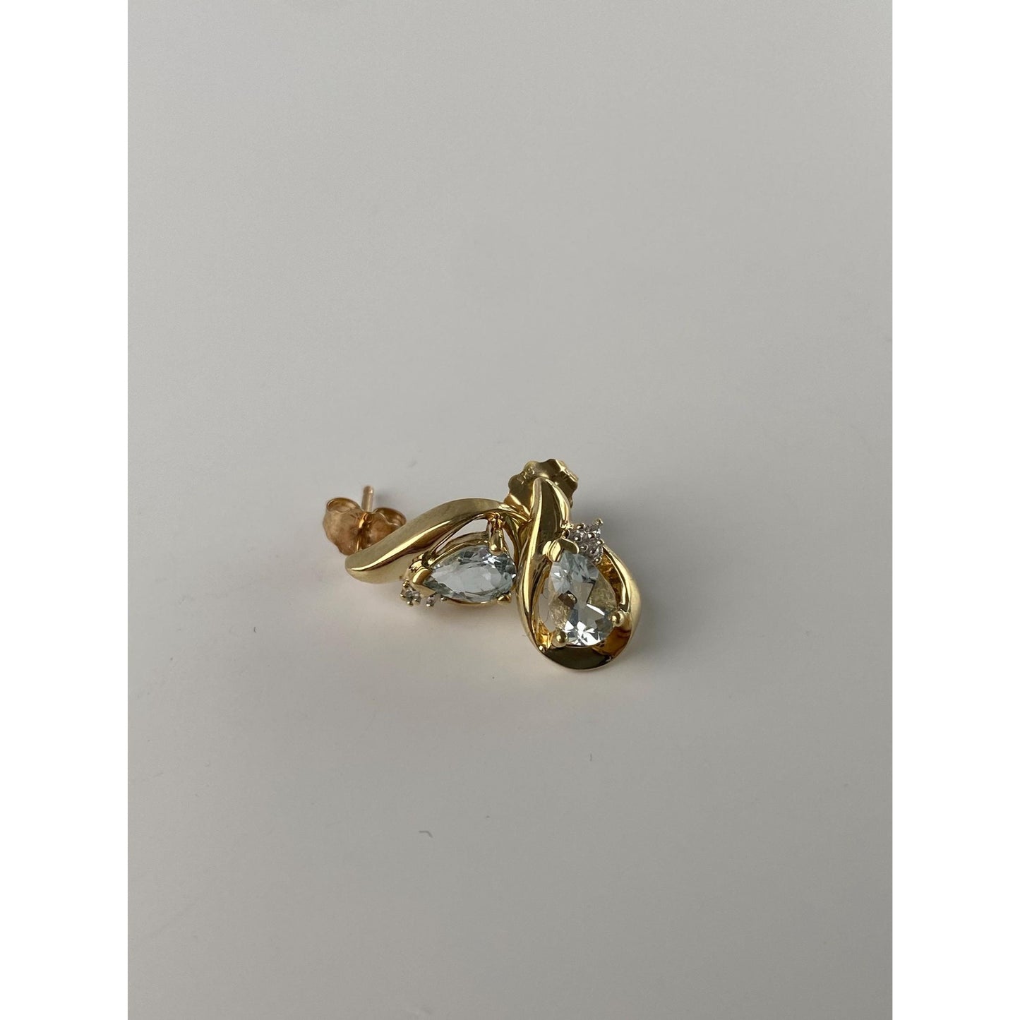 Vintage Solid 10k Yellow Gold Diamond Light Blue Cubic Zirconia Stud Earrings