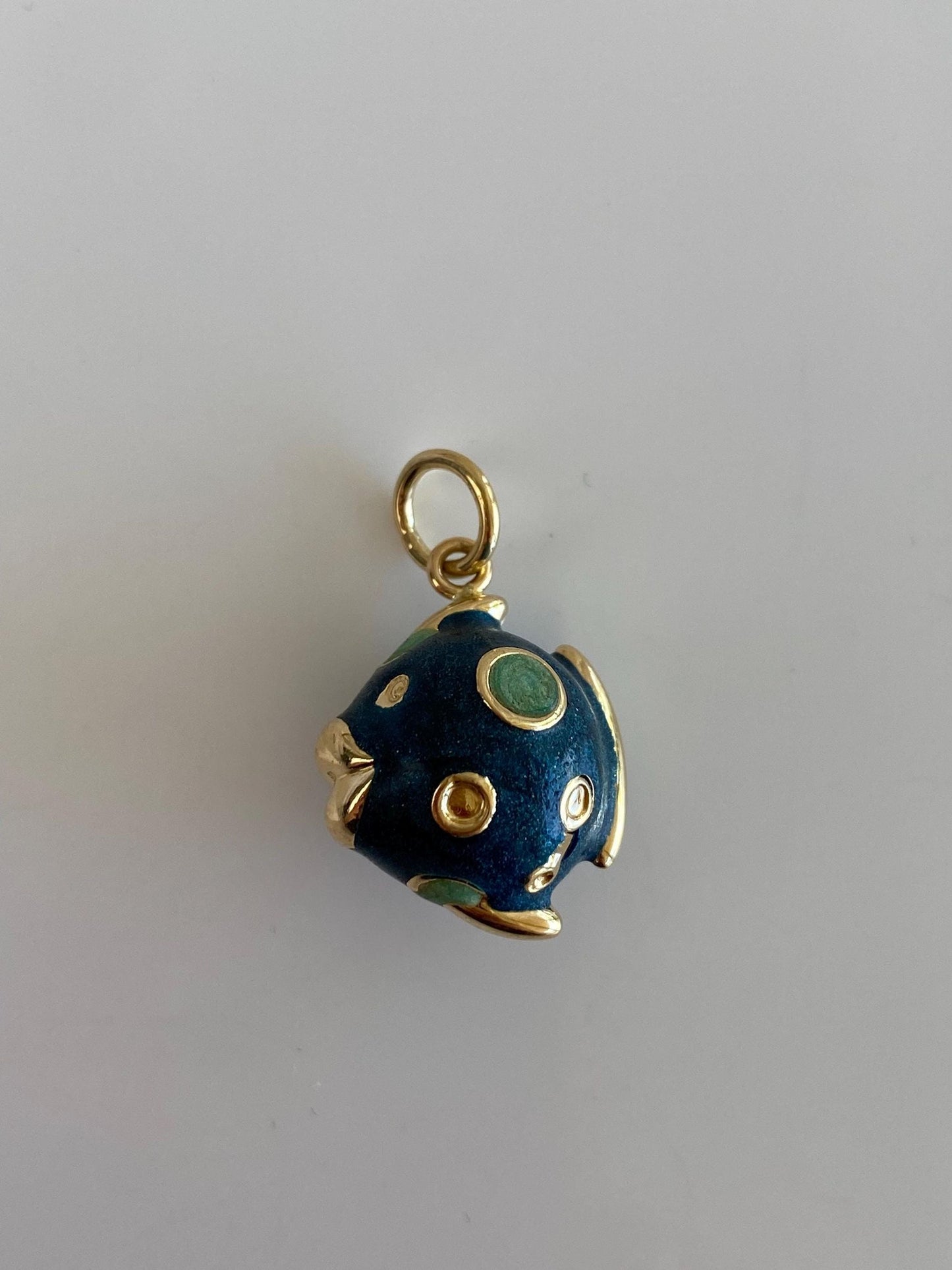 Vintage 18k Yellow Gold Enamel Puffy Fish Charm