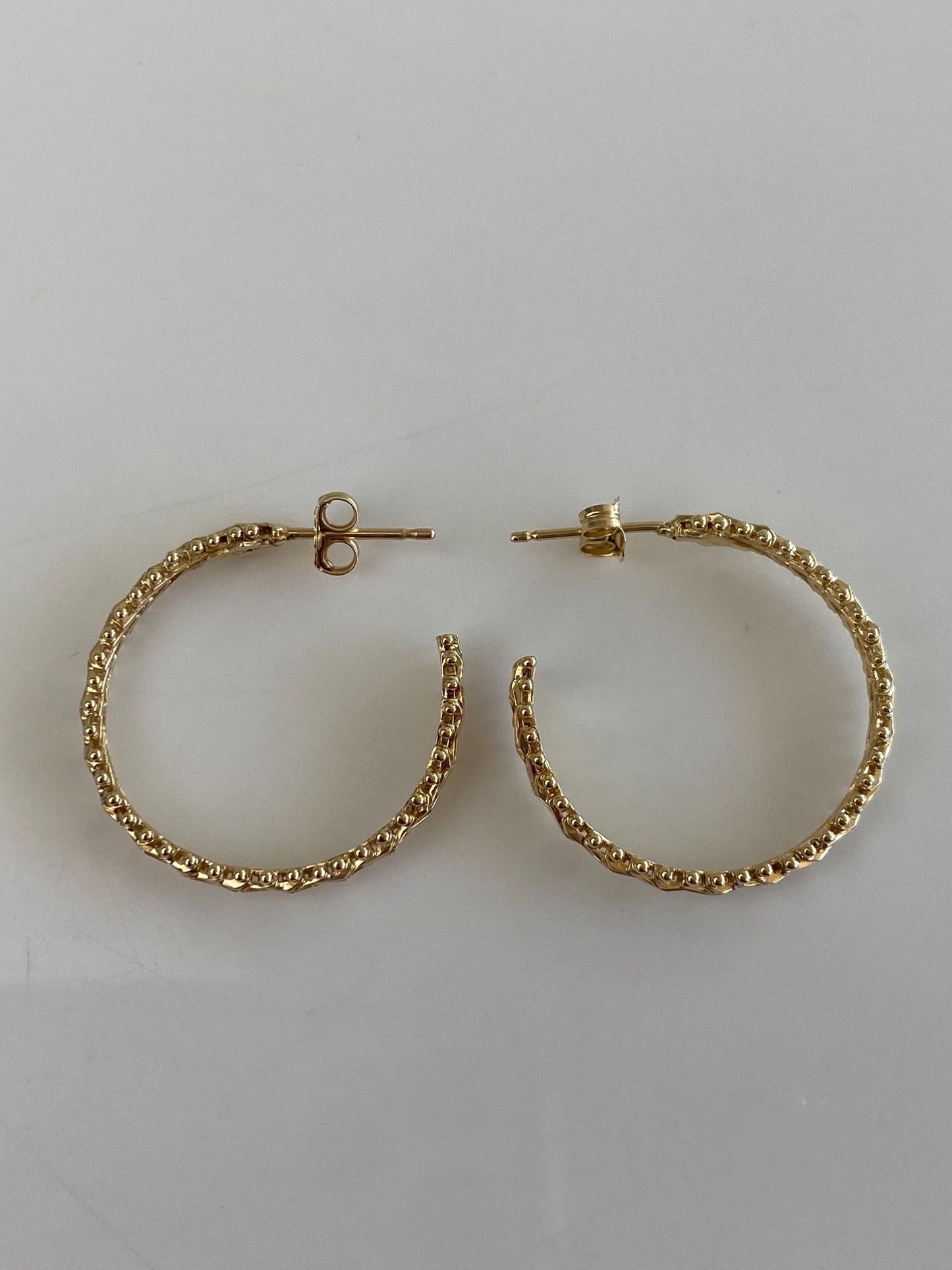 Vintage Solid 14k Yellow Gold Chain Mesh Hoop Earrings