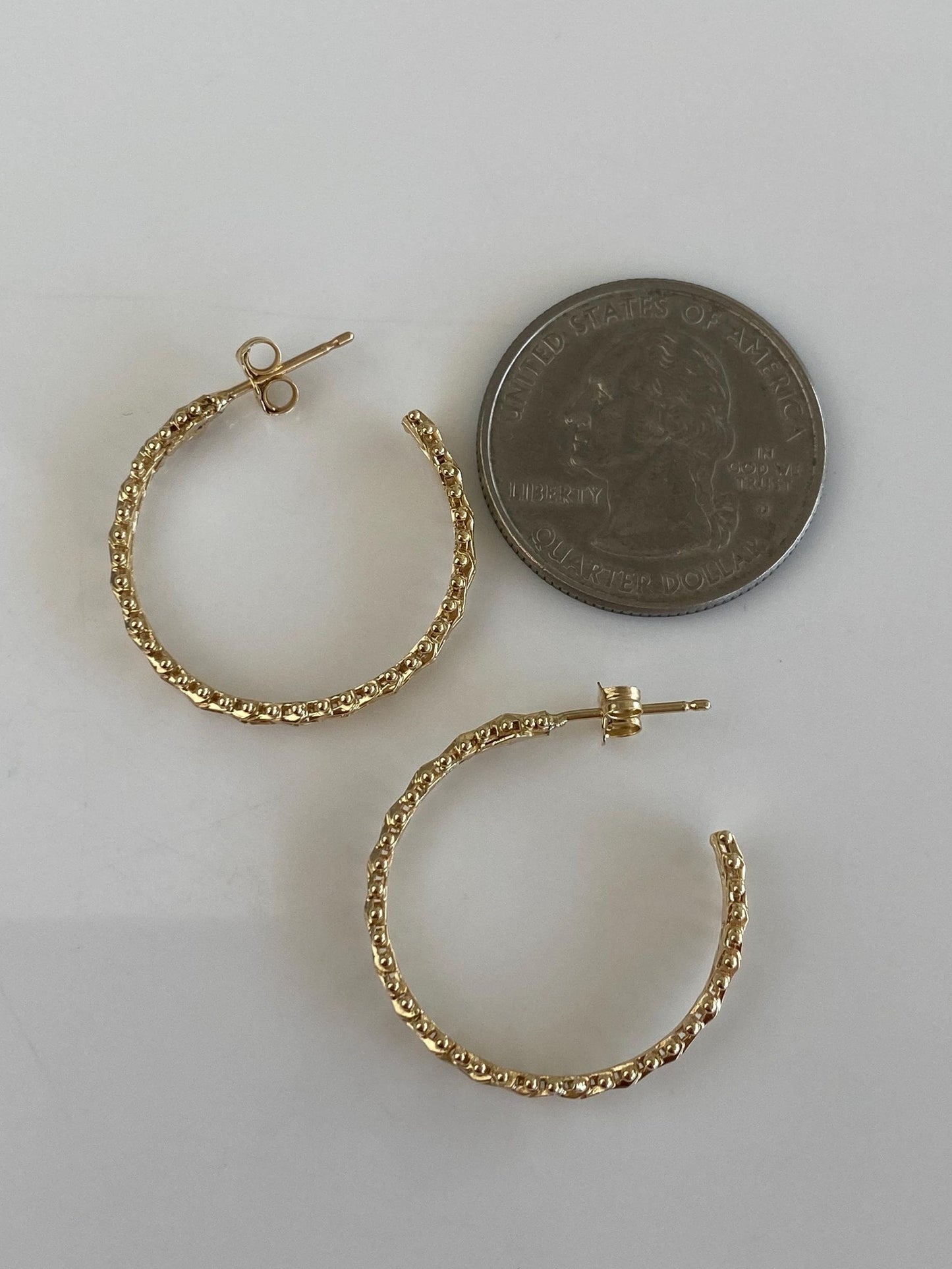 Vintage Solid 14k Yellow Gold Chain Mesh Hoop Earrings