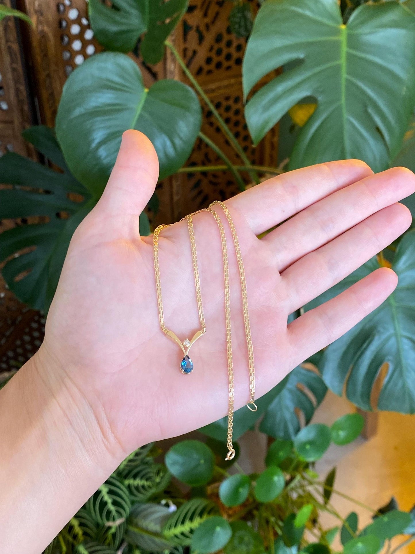 Vintage Solid 14k Yellow Gold Diamond Topaz Bismark Chain Necklace - 16 inches
