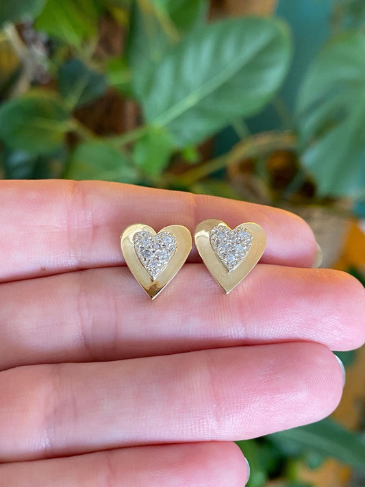 Vintage Solid 14k Yellow Gold Diamond Heart Stud Earrings