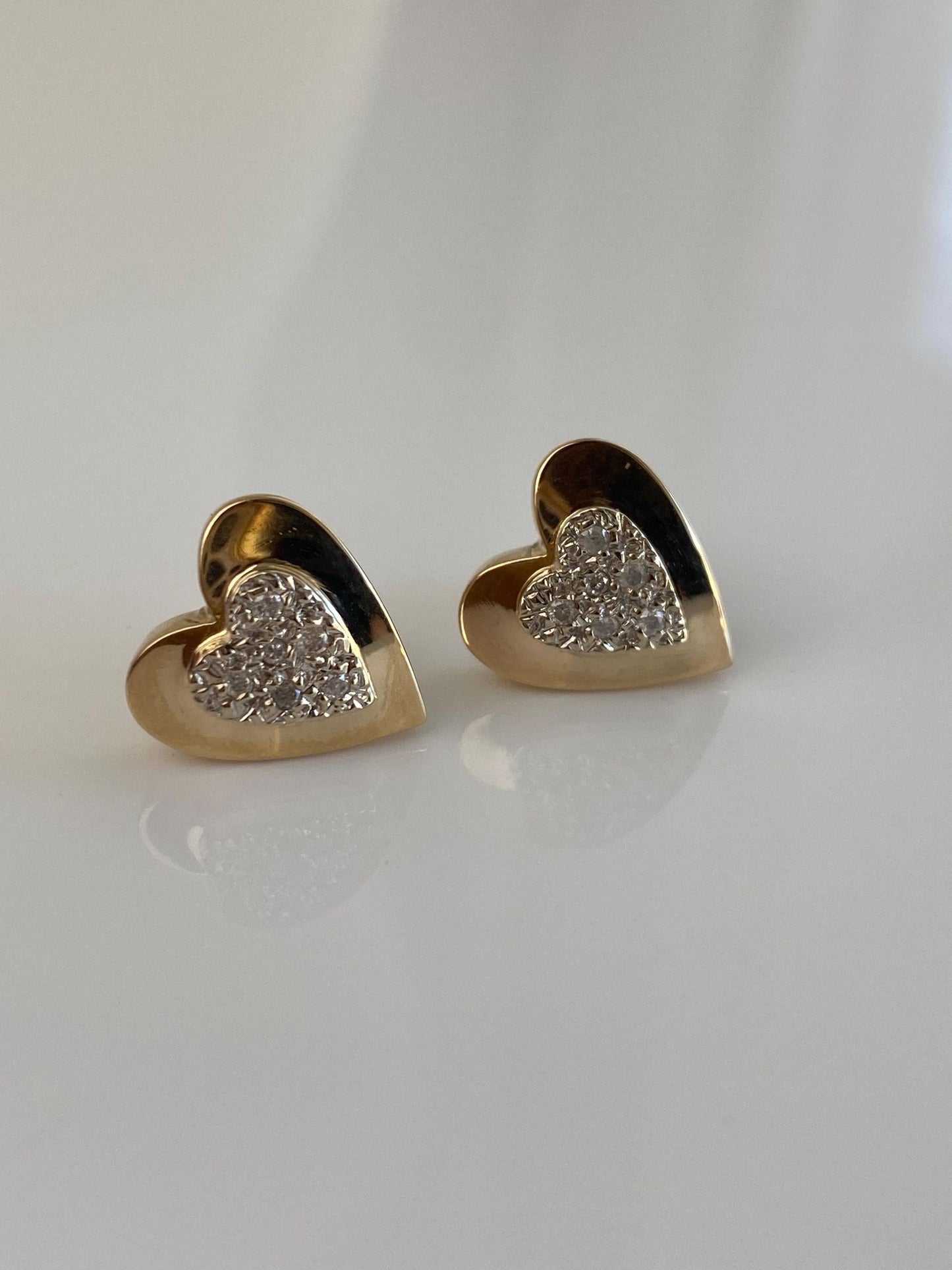Vintage Solid 14k Yellow Gold Diamond Heart Stud Earrings