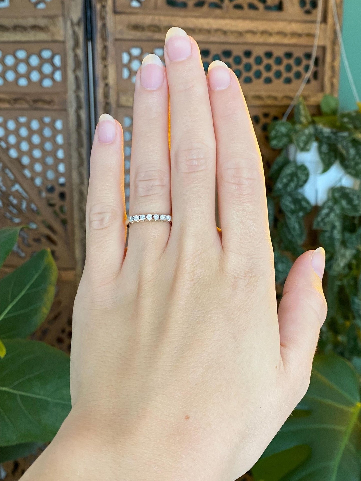 Vintage Solid 10k Yellow Gold Diamond Ring Band - Size 5.75