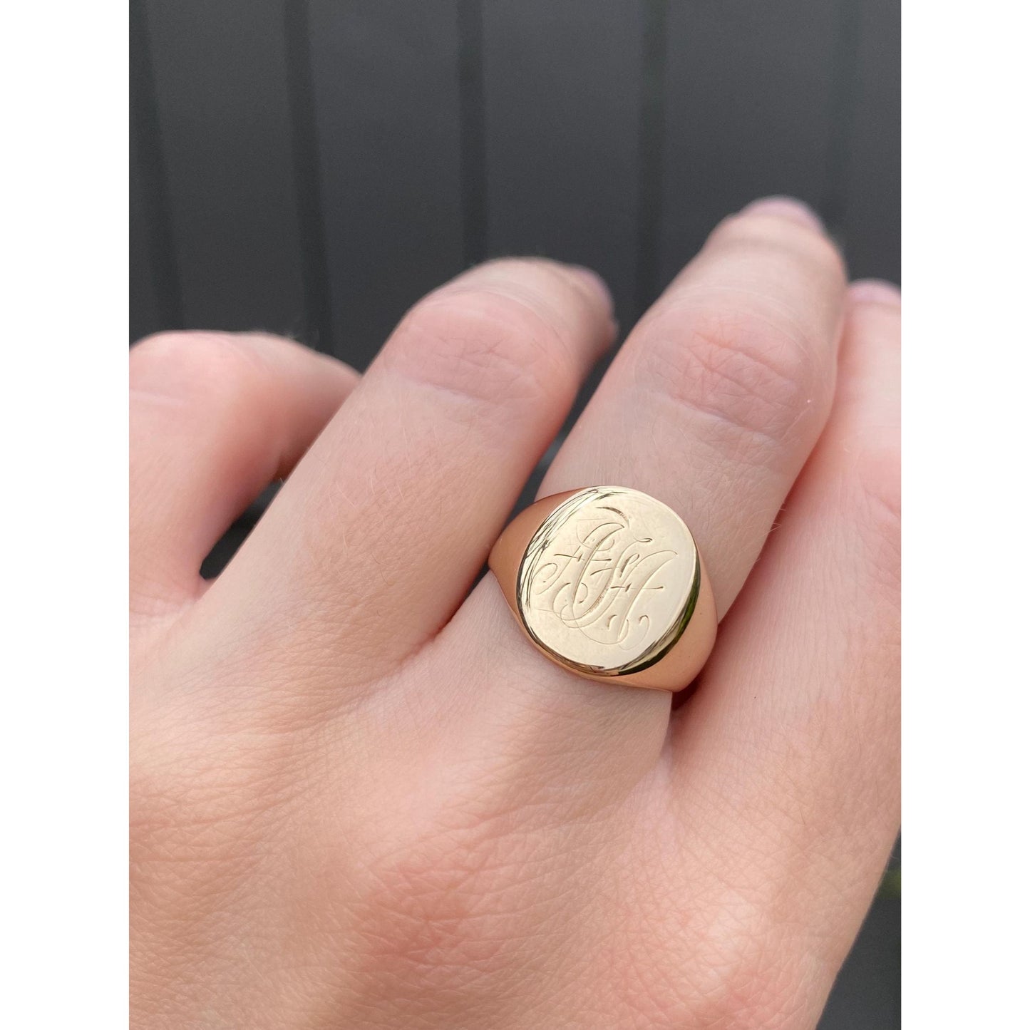Vintage Solid 14k Yellow Gold Engraved Signet Ring - Size 6