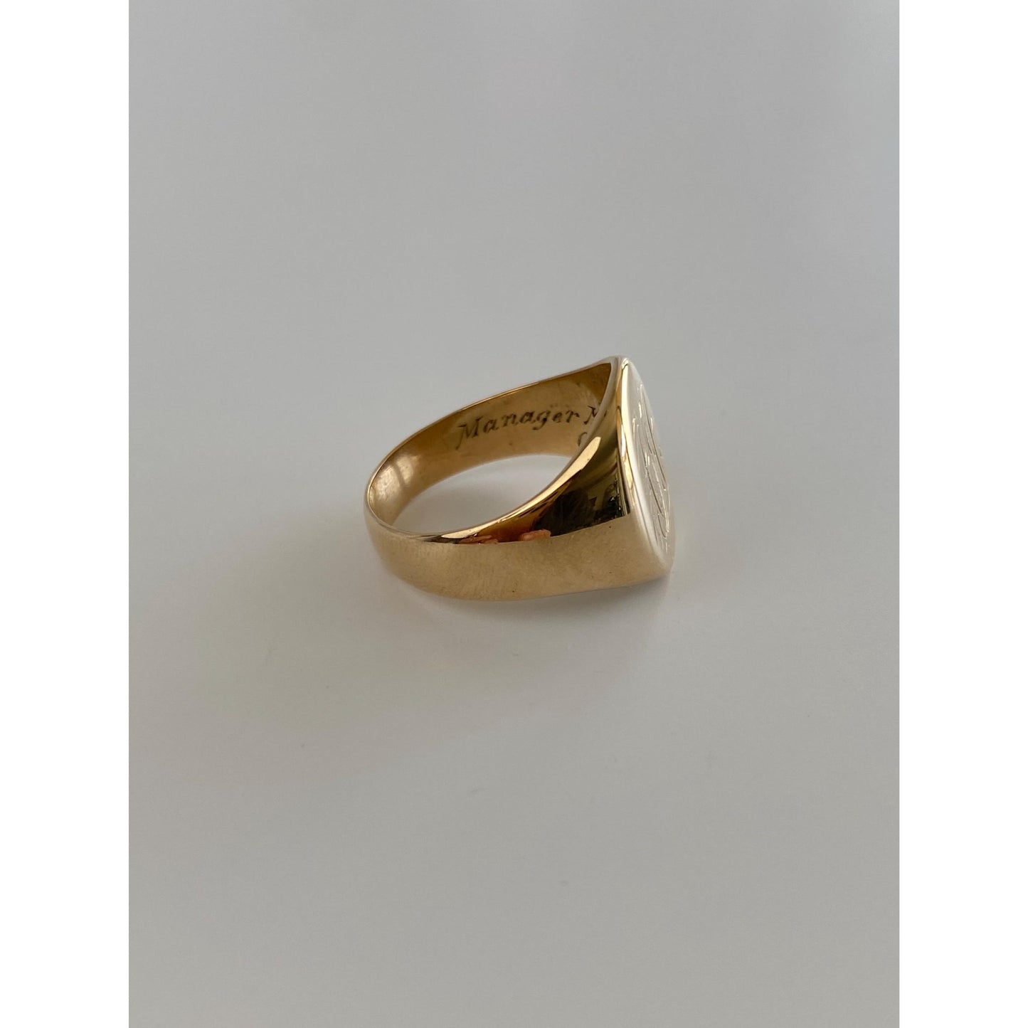 Vintage Solid 14k Yellow Gold Engraved Signet Ring - Size 6