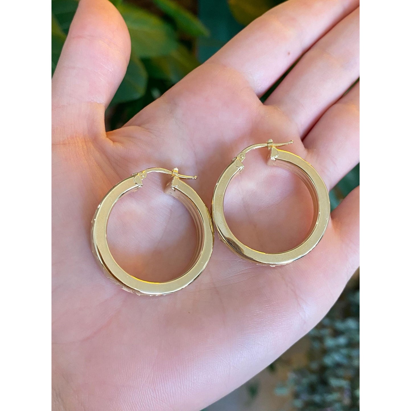 Vintage 14k Yellow Gold Roman Numeral Hoop Earrings
