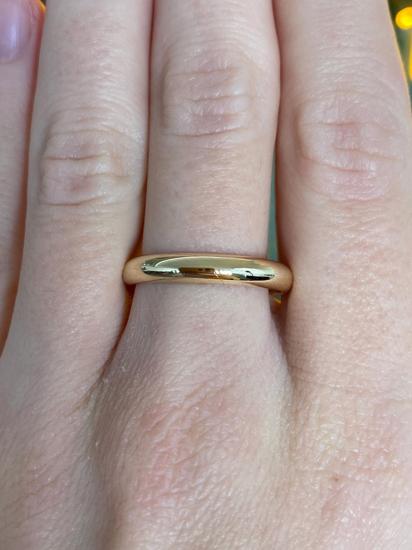 Vintage Solid 14k Yellow Gold Ring Band - Size 8.75