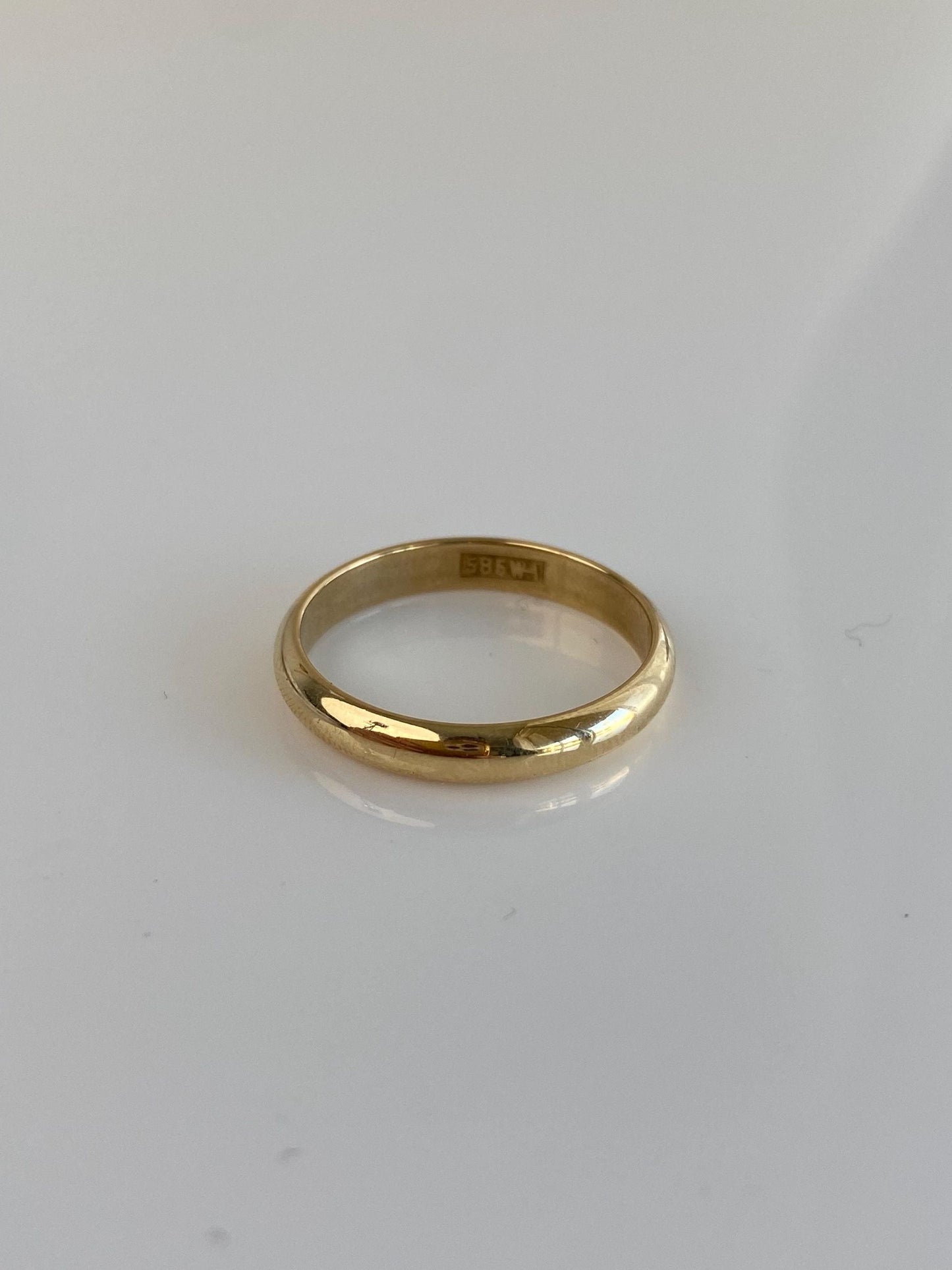 Vintage Solid 14k Yellow Gold Ring Band - Size 8.75
