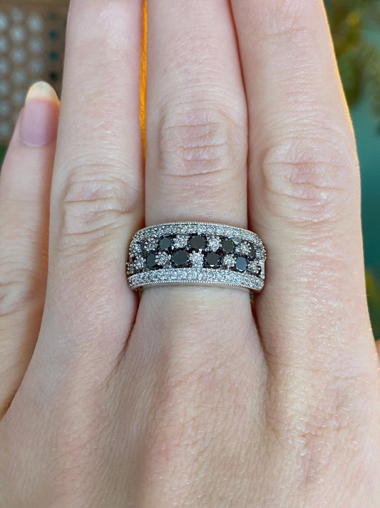 Vintage Solid 14k White Gold Hematite & Diamond Ring Band - Size 6.5
