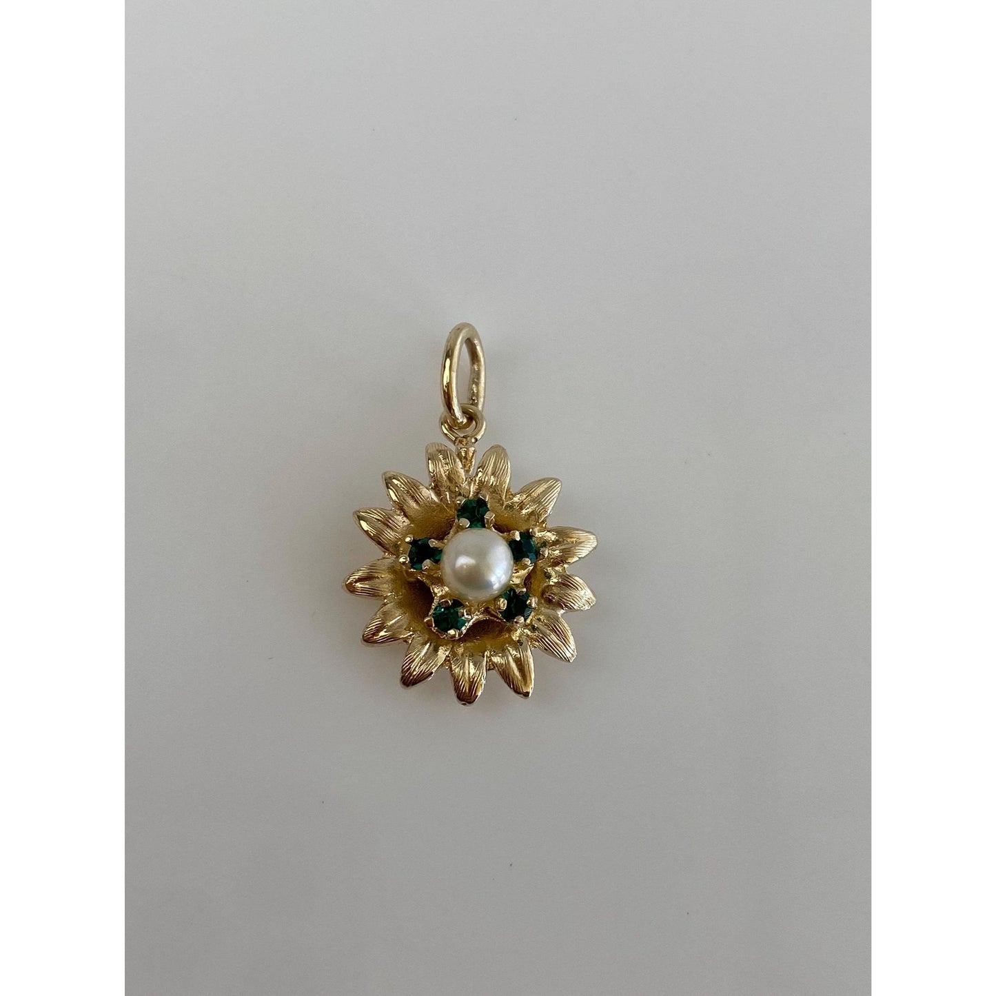 Solid 14k Yellow Gold Green Cubic Zirconia Pearl Sunflower Charm