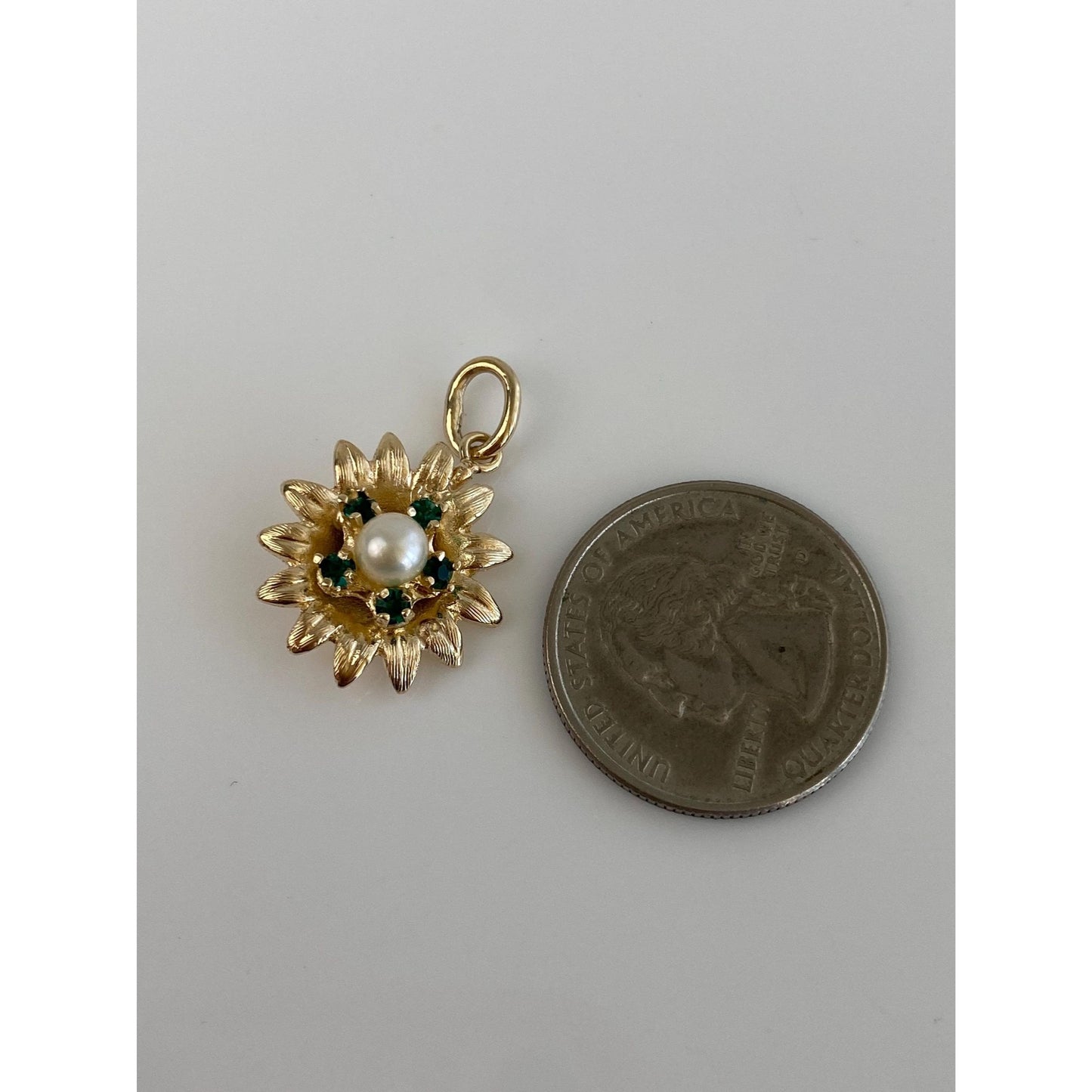 Solid 14k Yellow Gold Green Cubic Zirconia Pearl Sunflower Charm