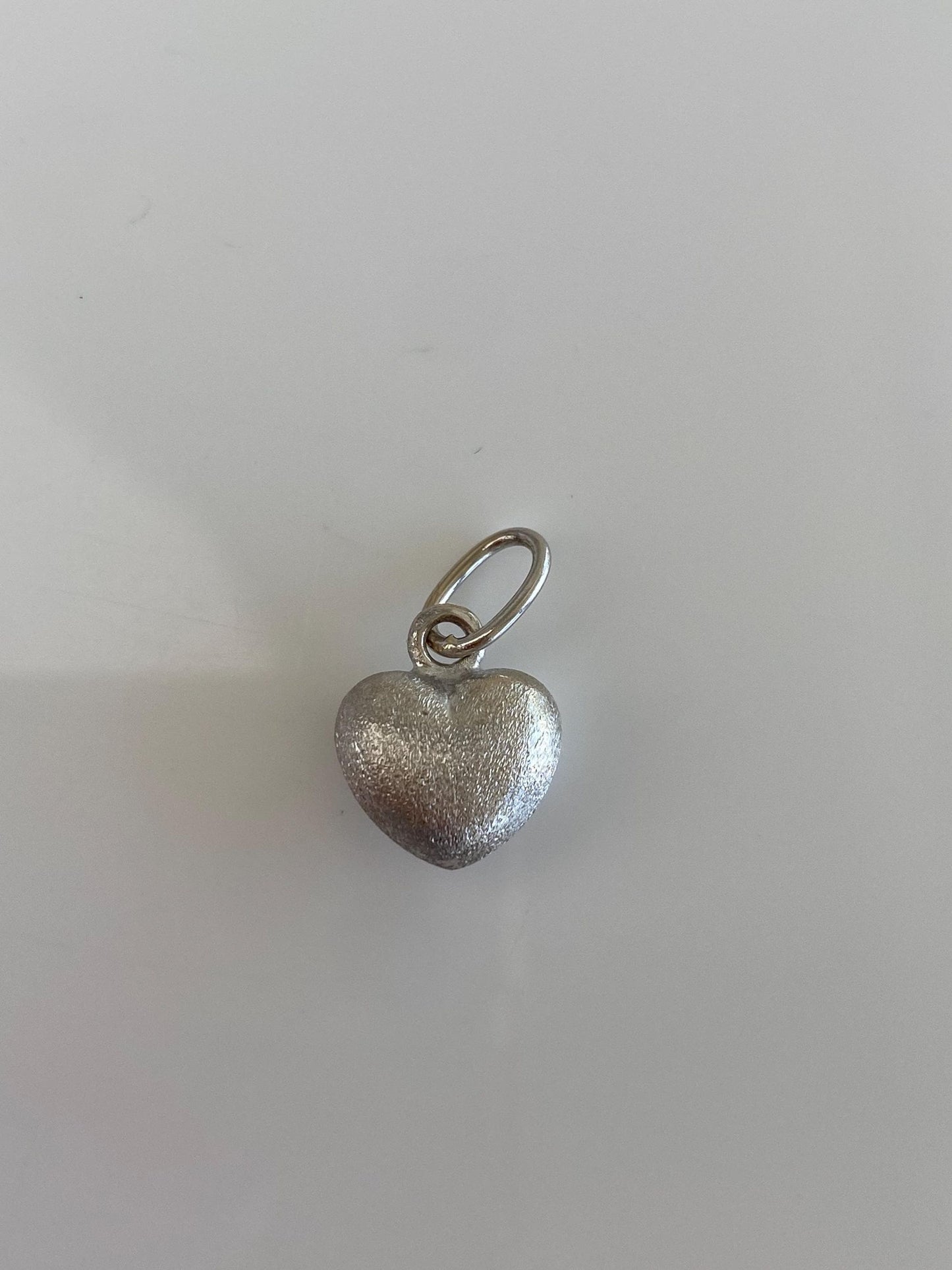 Vintage 18k White Gold Sparkly Puffy Heart Charm