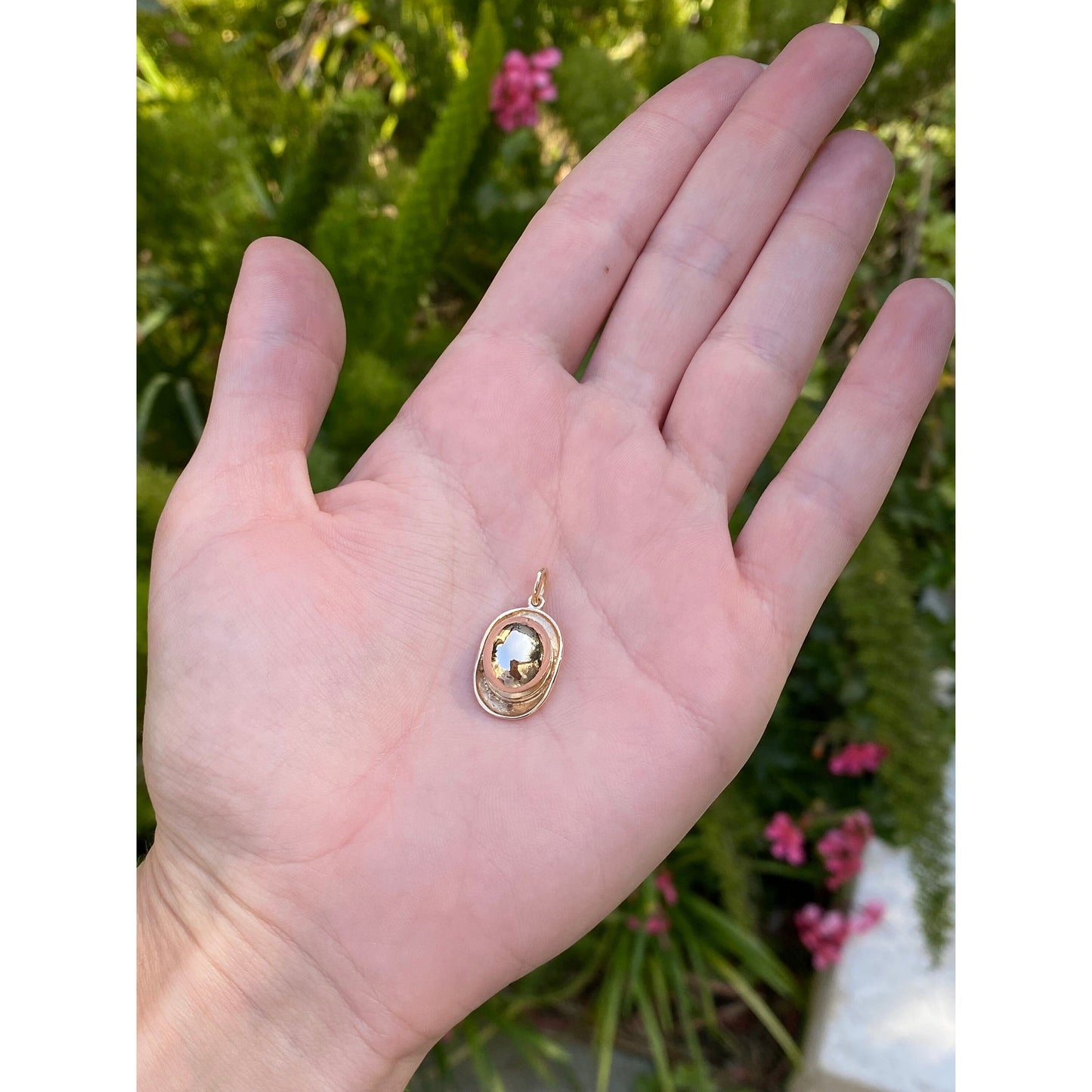 Vintage Solid 9k Yellow Gold Bowler Hat Charm