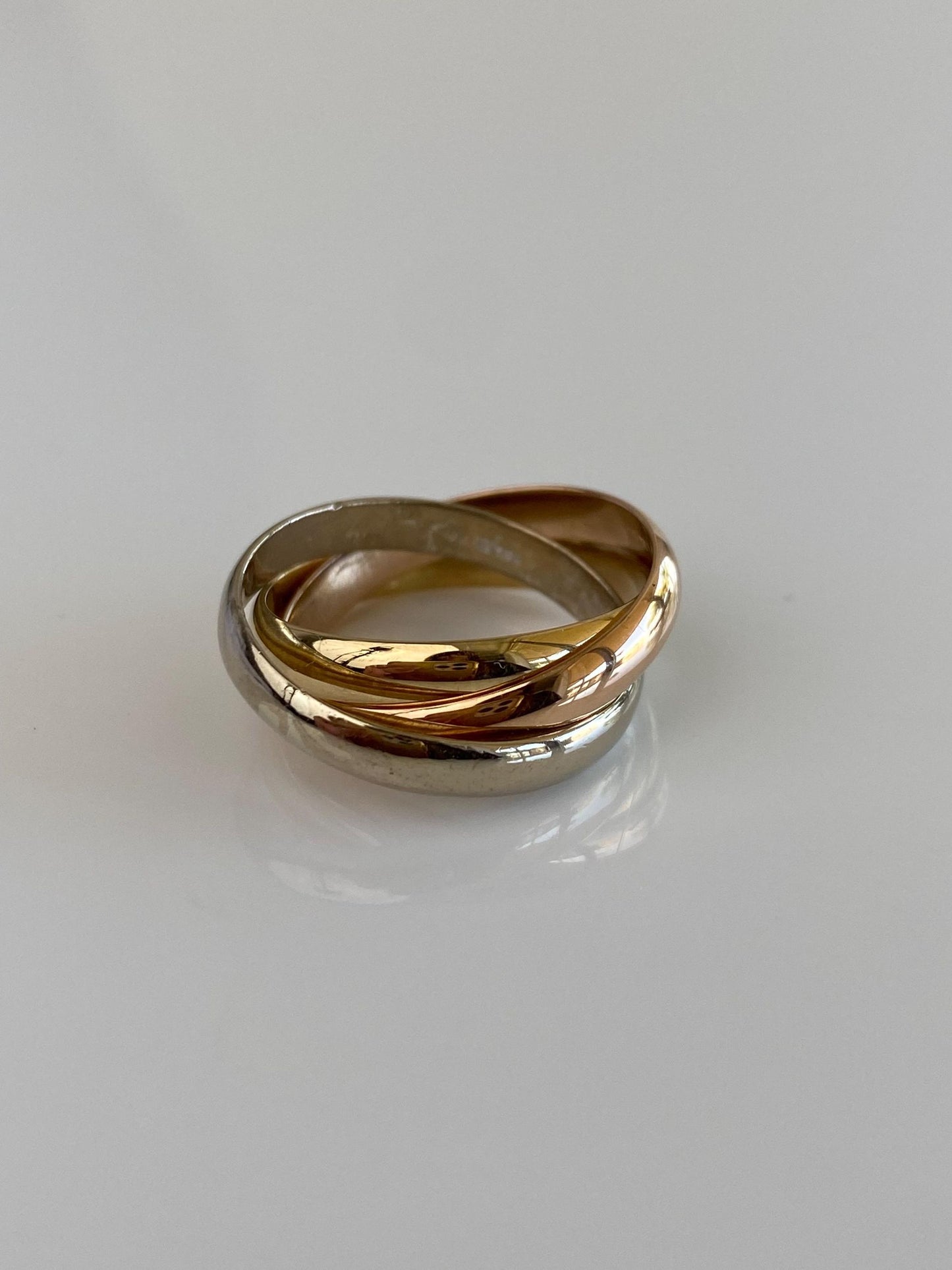 Vintage Solid 18k Tri Tone Gold Rolling Ring Band - Size 5.5