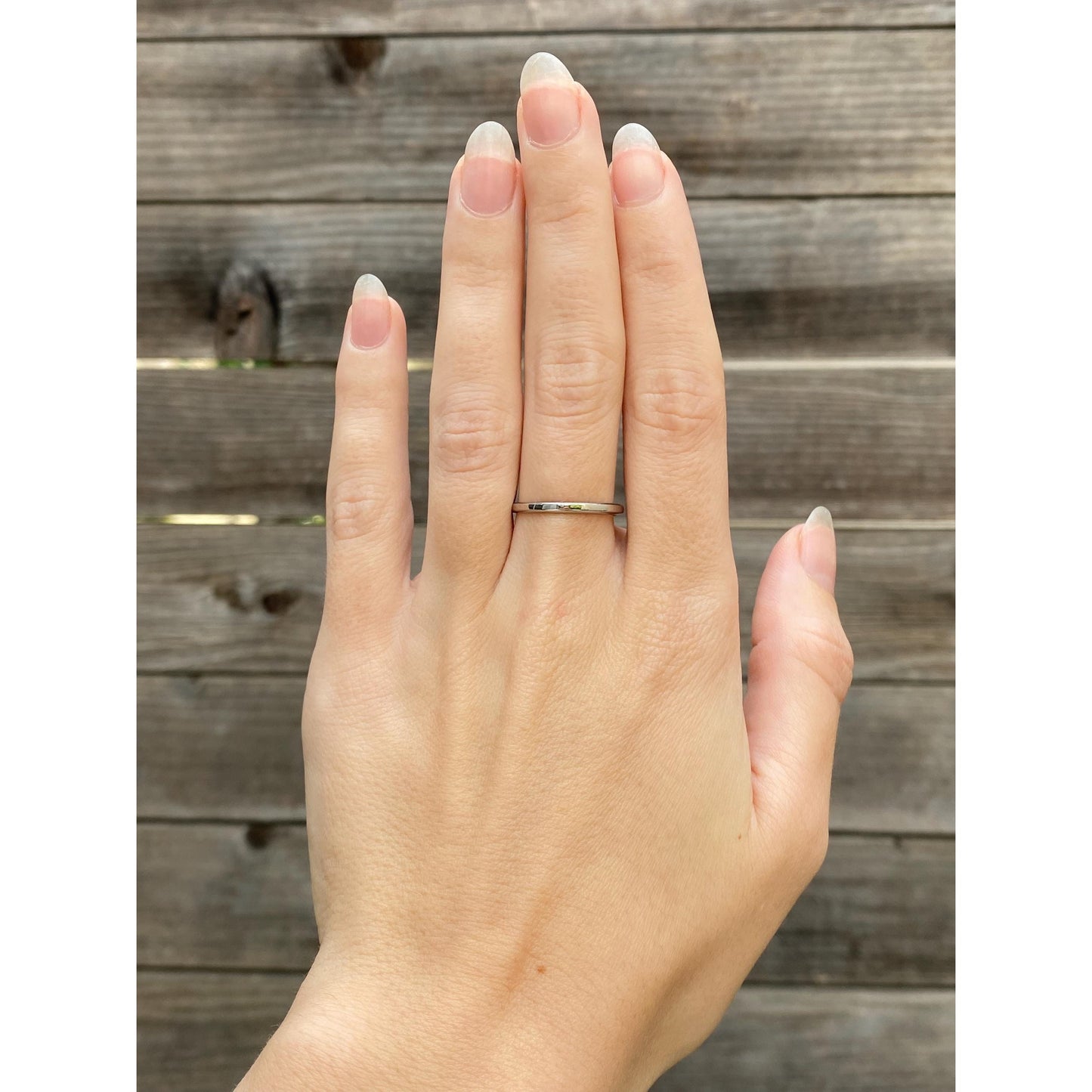 Vintage Solid 18k White Gold Ring Band - Size 7.5