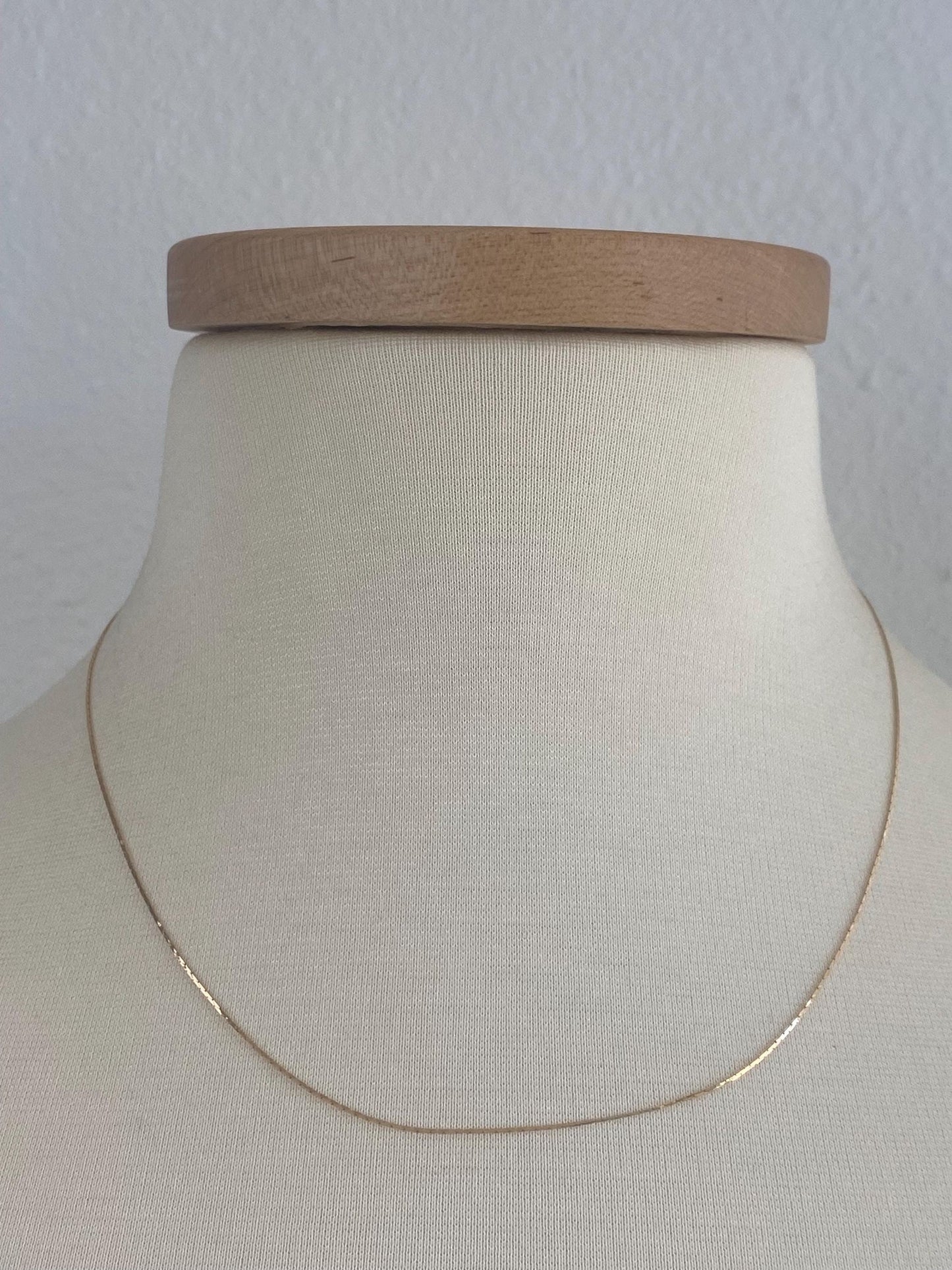 Vintage Solid 14k Yellow Gold Slim Triangle Link Chain Necklace - 18.25 inches