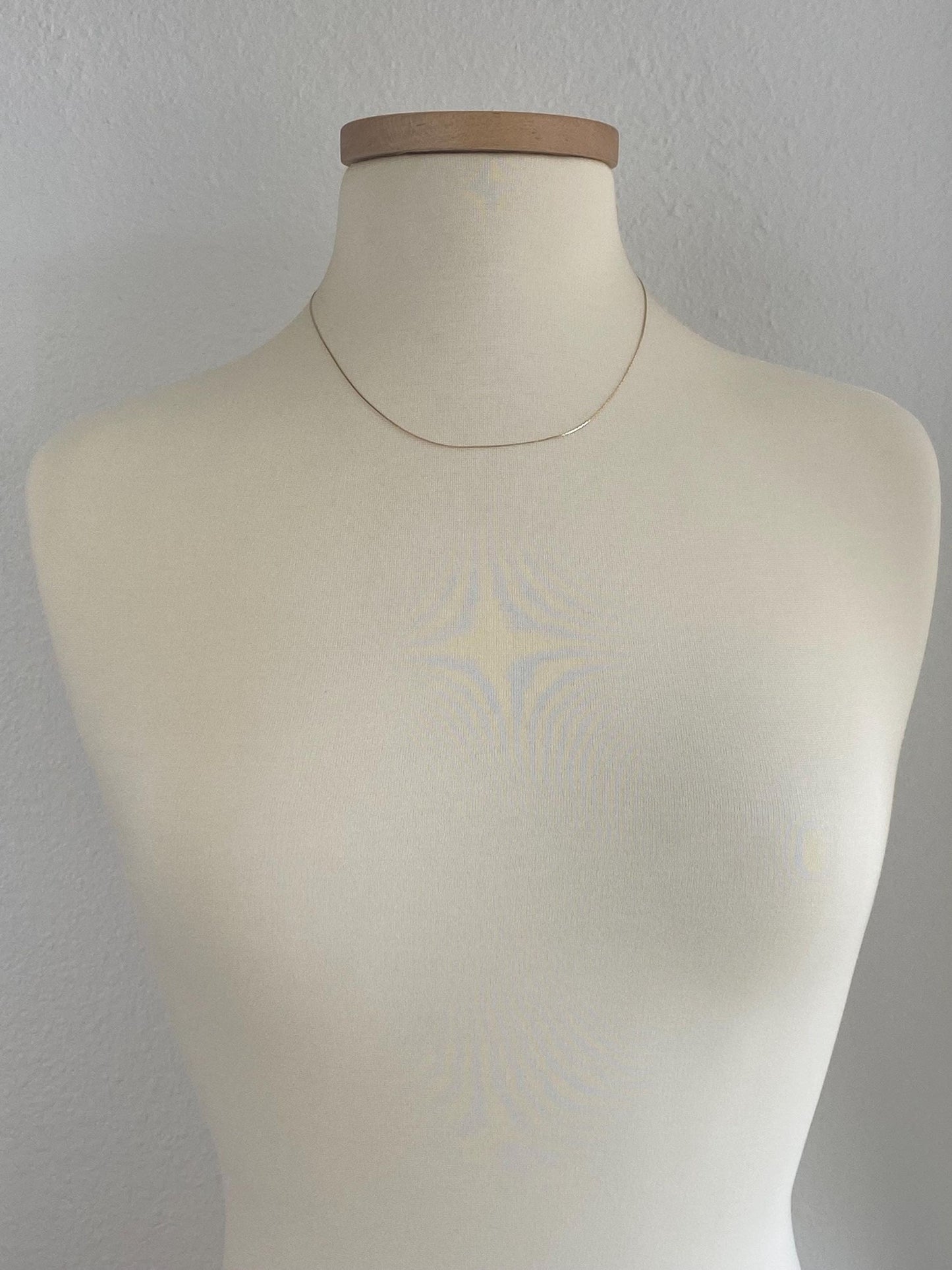 Vintage Solid 14k Yellow Gold Slim Triangle Link Chain Necklace - 18.25 inches
