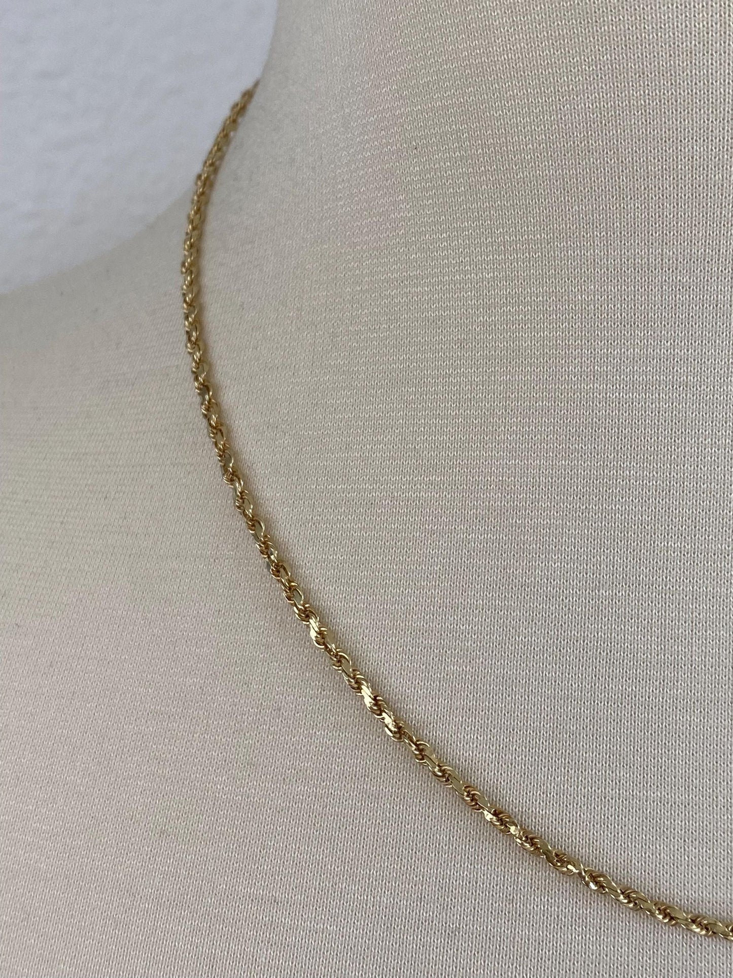 Vintage Solid 14k Yellow Gold Diamond Cut Rope Chain Necklace - 18.75 inches