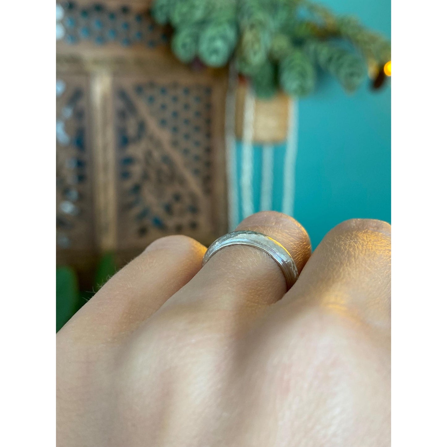 Vintage Solid 14k White Gold Crosshatch Ring Band - Size 5.25