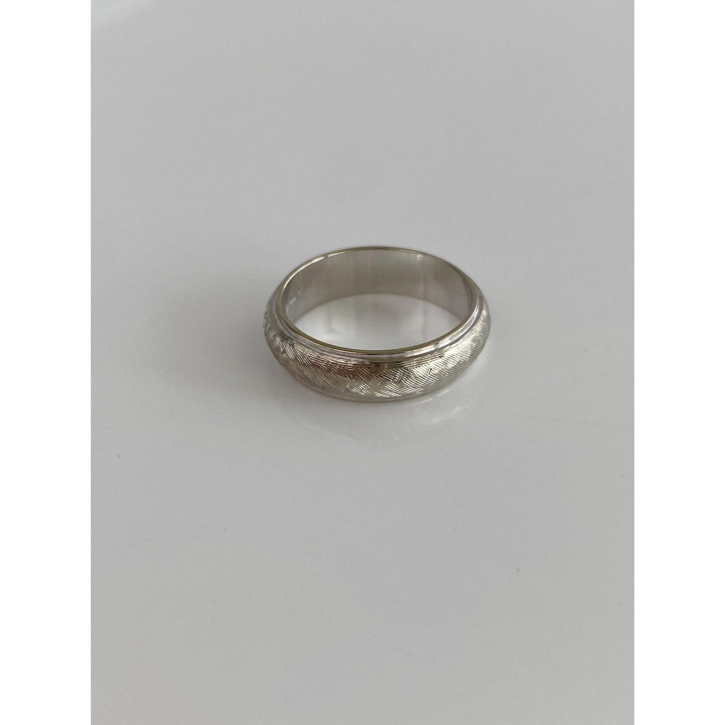 Vintage Solid 14k White Gold Crosshatch Ring Band - Size 5.25