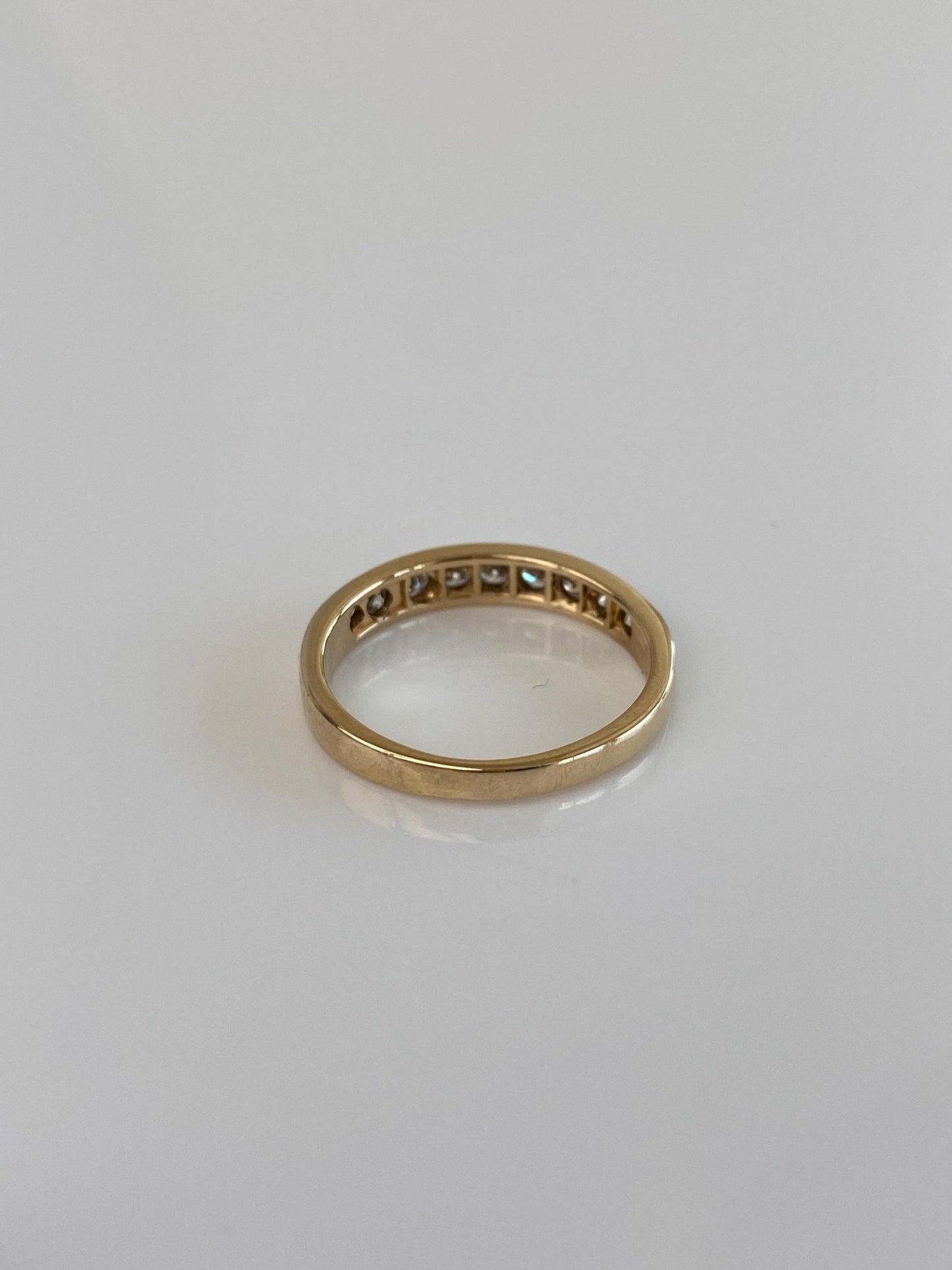 Vintage Solid 14k Yellow Gold Diamond Ring Band - Size 6.25