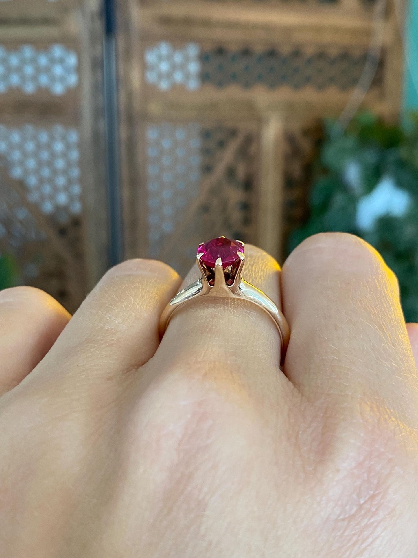 Vintage Solid 14k Yellow Gold Pink Sapphire Ring - Size 8.25