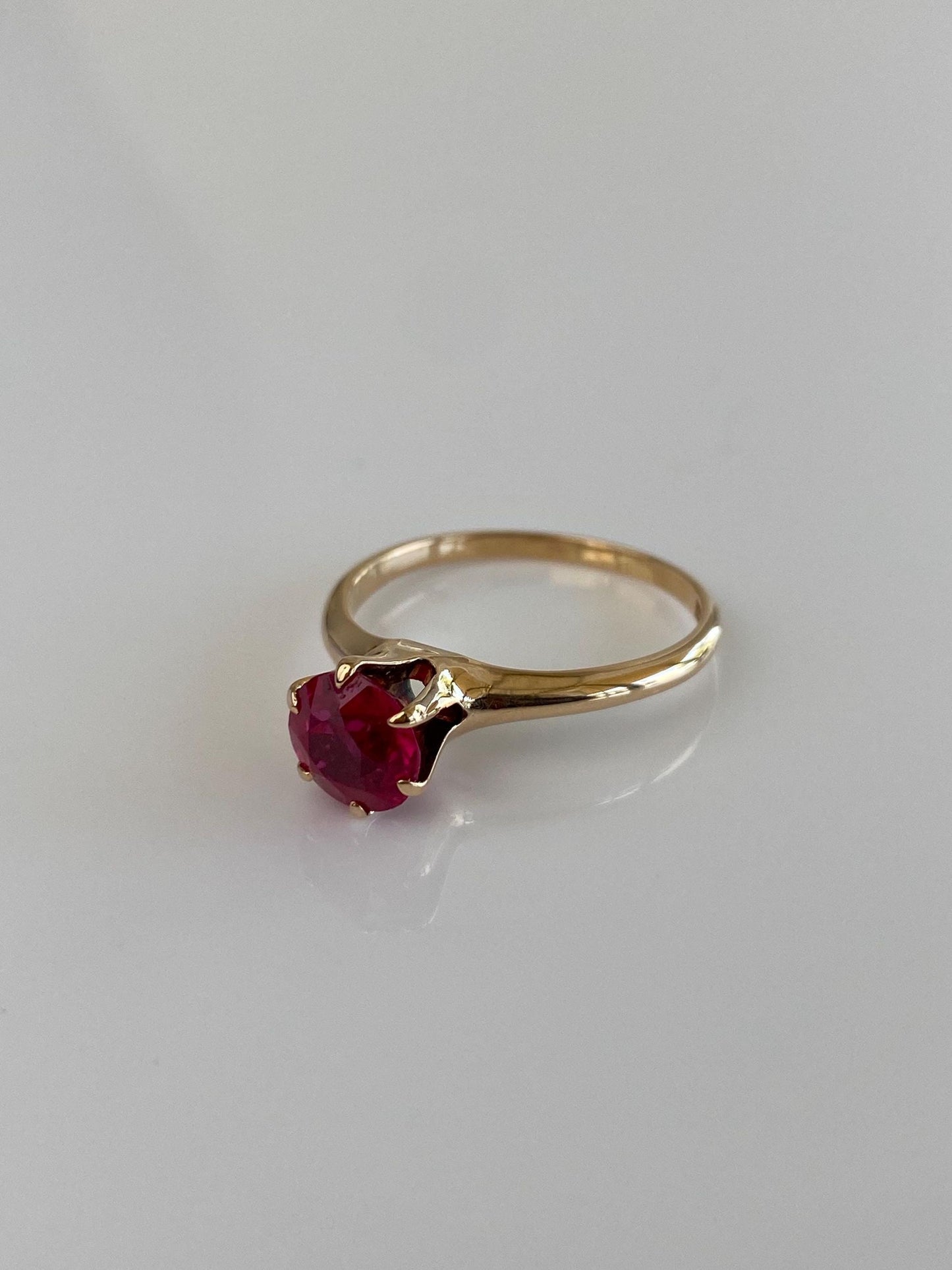 Vintage Solid 14k Yellow Gold Pink Sapphire Ring - Size 8.25