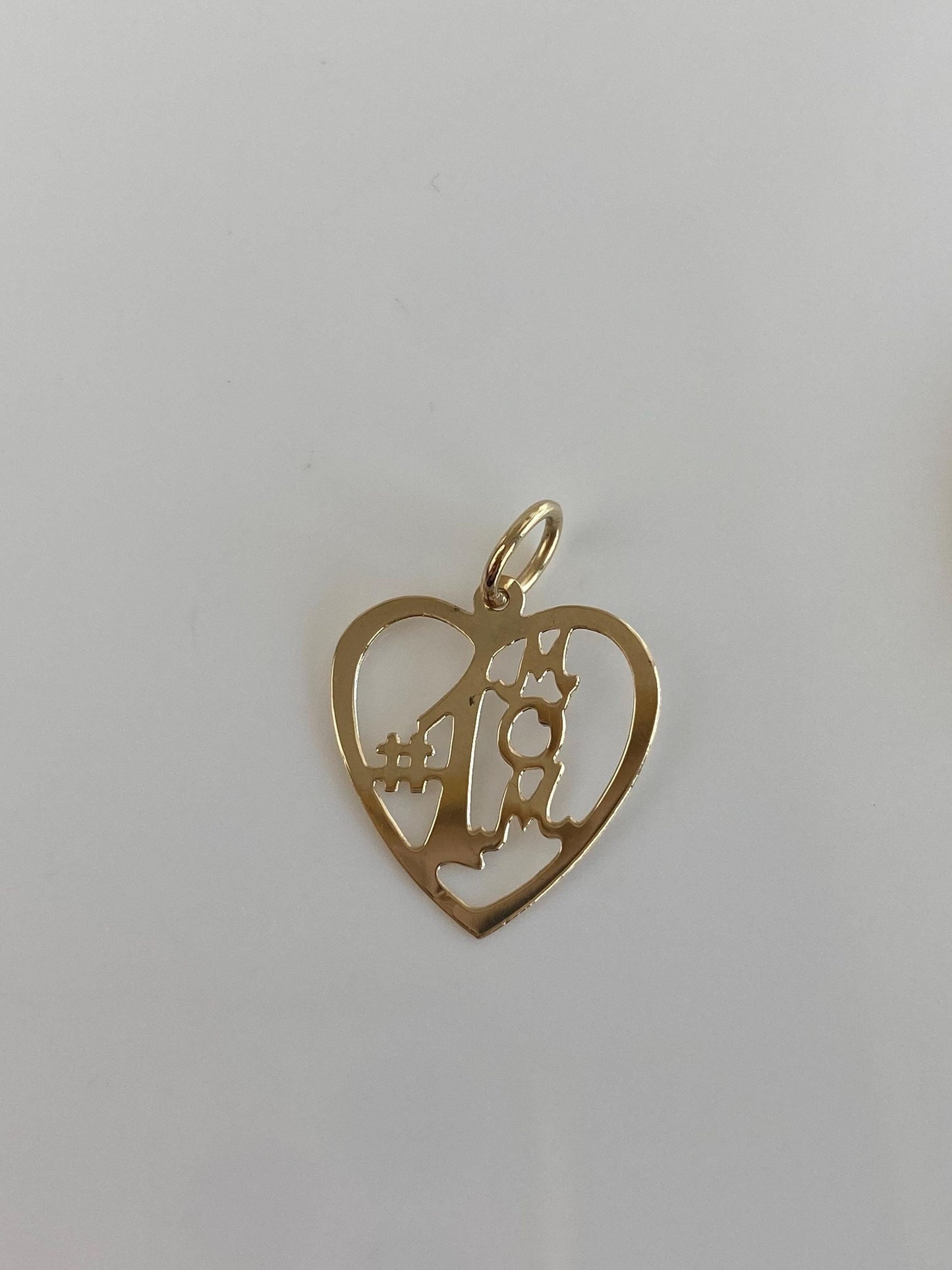Vintage Solid 14k Yellow Gold #1 Mom Heart Charm