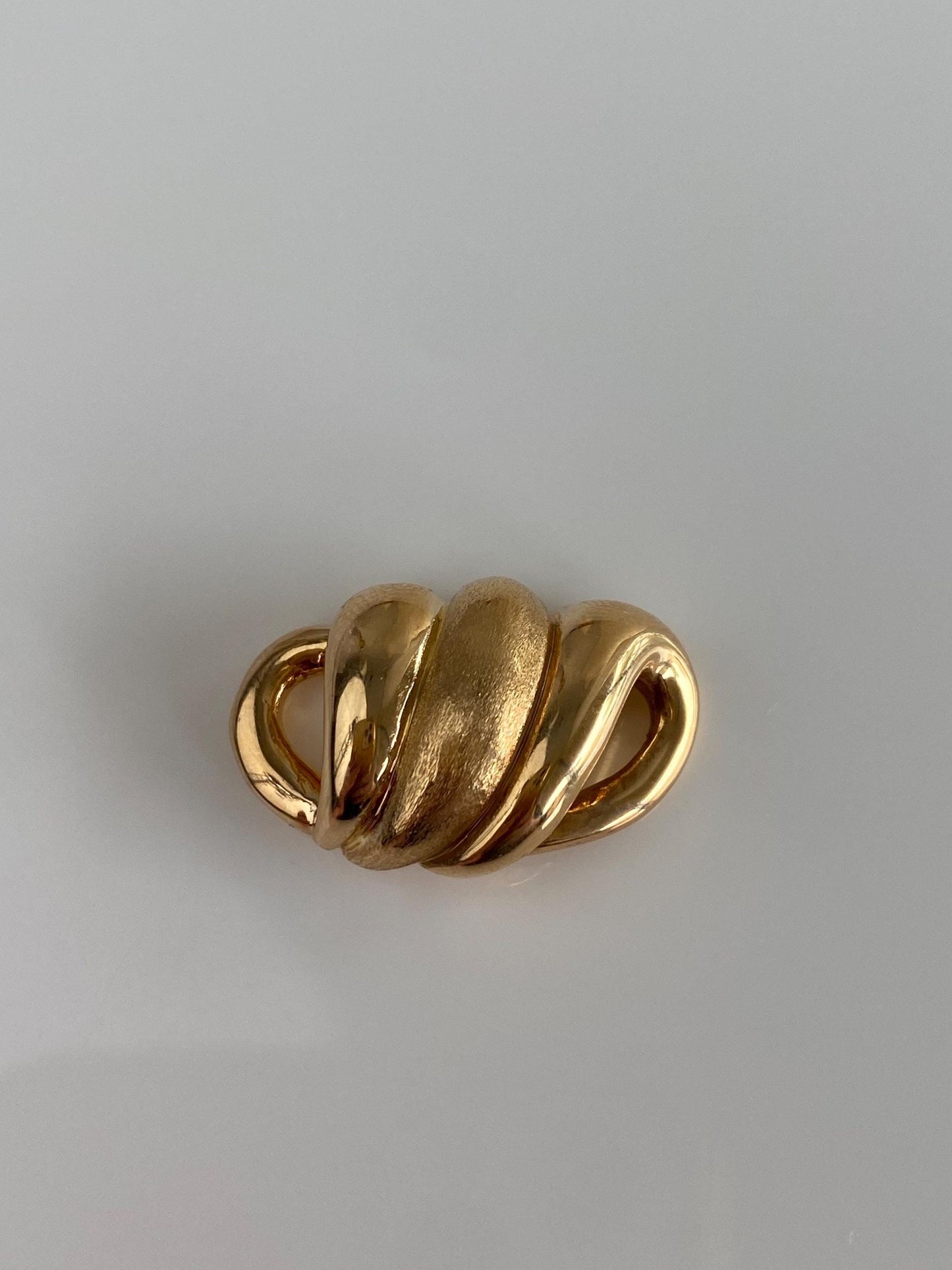 Vintage 18k Yellow Gold Twist Slide Charm