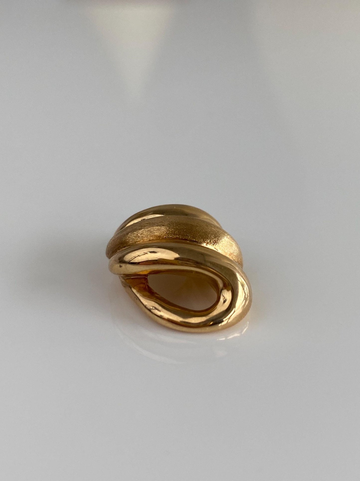 Vintage 18k Yellow Gold Twist Slide Charm